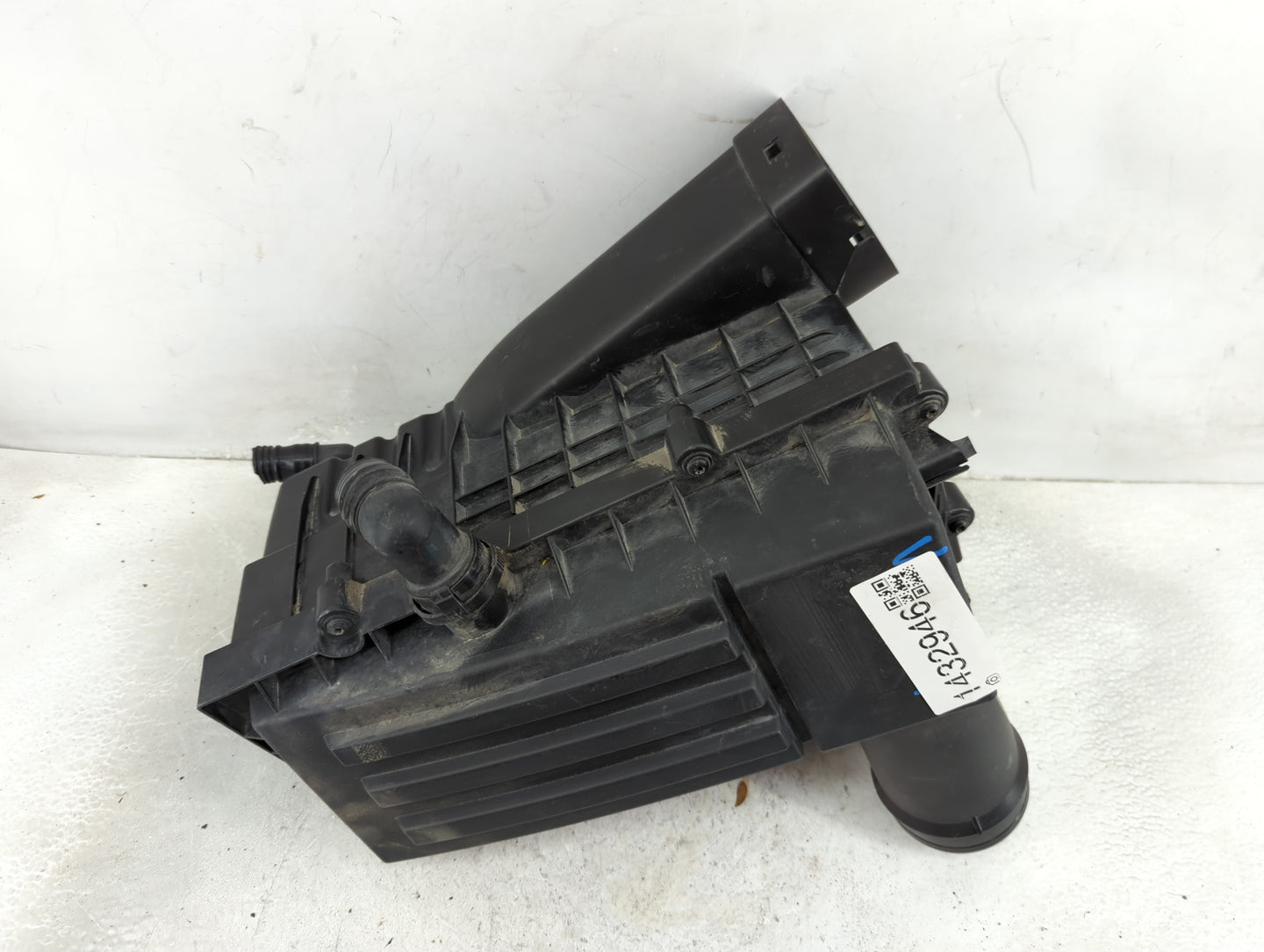 2013-2018 Volkswagen Jetta Air Cleaner Intake-duct Hose Tube - Oemusedautoparts1.com