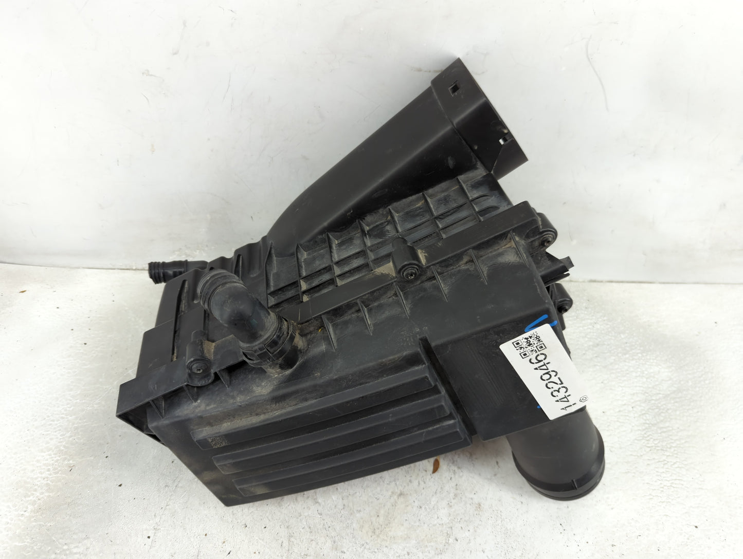 2013-2018 Volkswagen Jetta Air Cleaner Intake-duct Hose Tube - Oemusedautoparts1.com