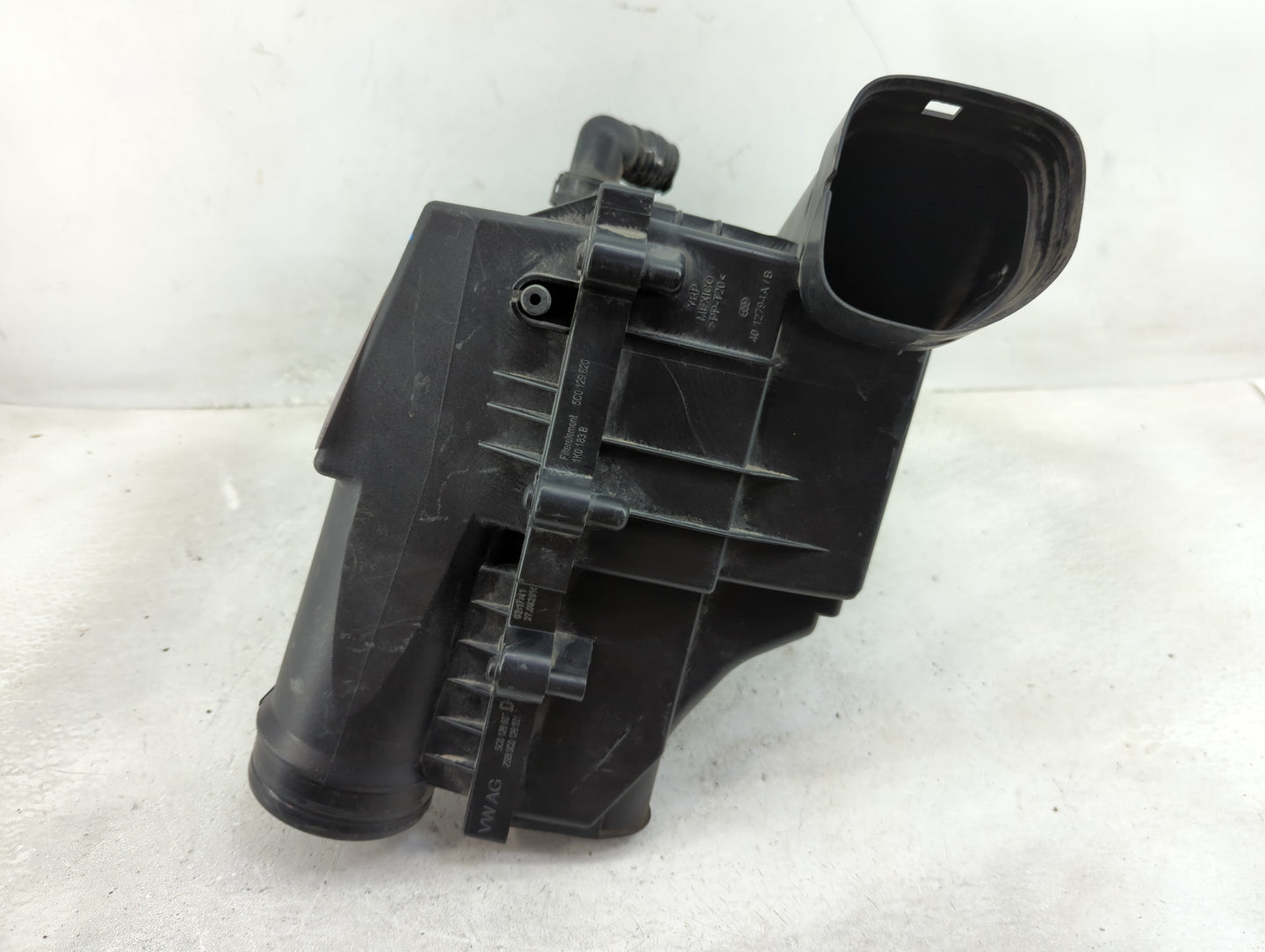 2013-2018 Volkswagen Jetta Air Cleaner Intake-duct Hose Tube - Oemusedautoparts1.com