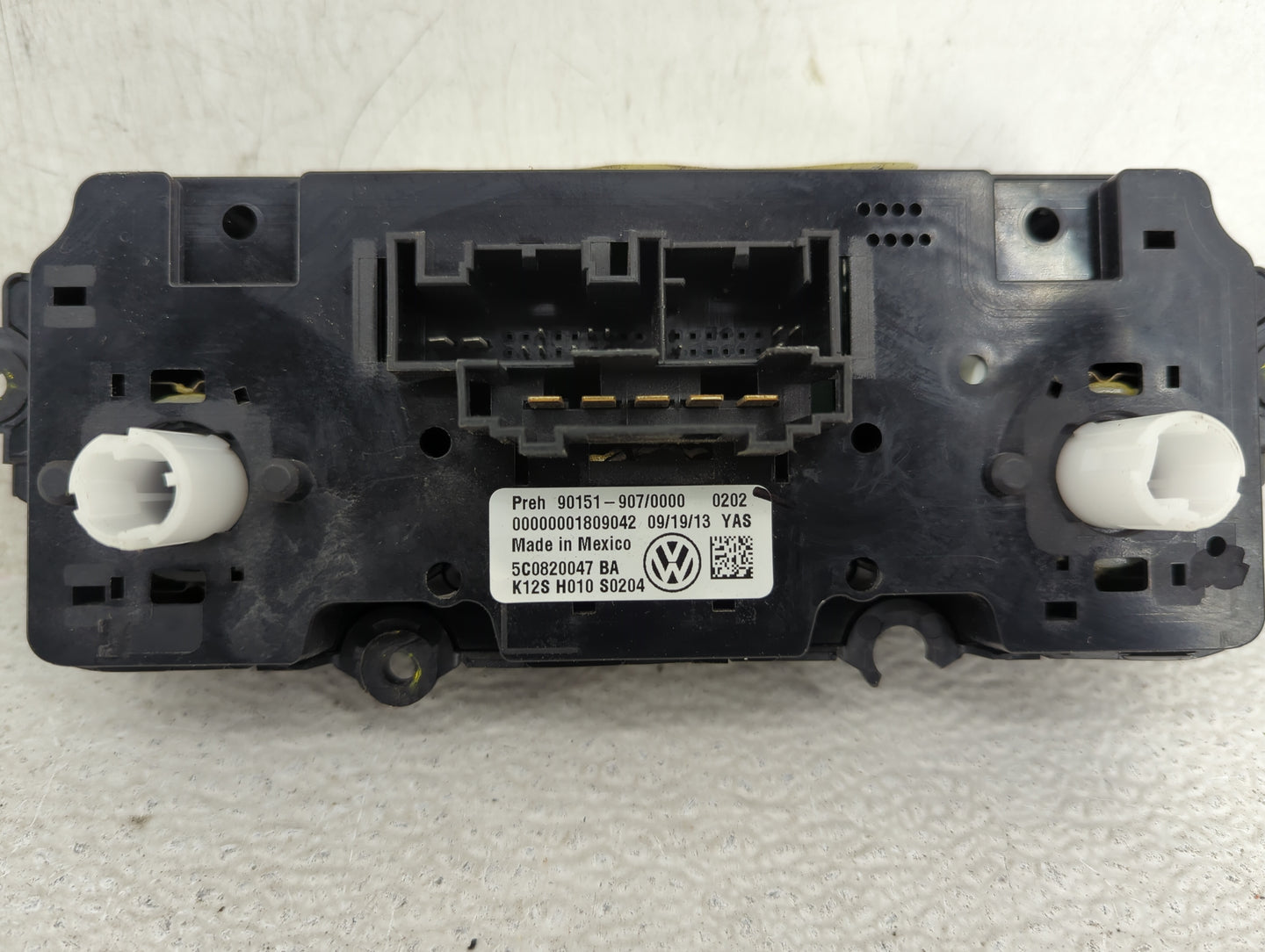 2011-2014 Volkswagen Jetta Climate Control Module Temperature AC/Heater Replacement P/N:5C0820047BA 90151-907/0000 Fits OEM 