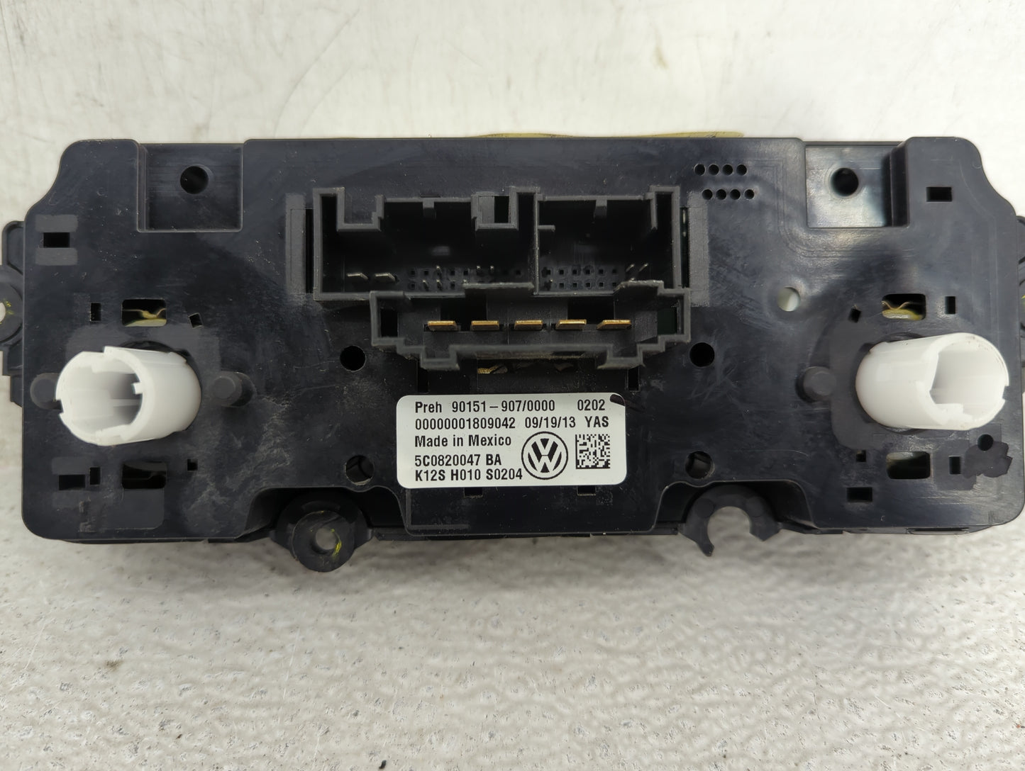 2011-2014 Volkswagen Jetta Climate Control Module Temperature AC/Heater Replacement P/N:5C0820047BA 90151-907/0000 Fits OEM 