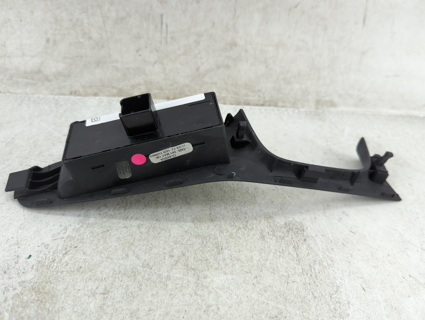 2011-2018 Volkswagen Jetta Master Power Window Switch Replacement Driver Side Left Fits OEM Used Auto Parts - Oemusedautopar