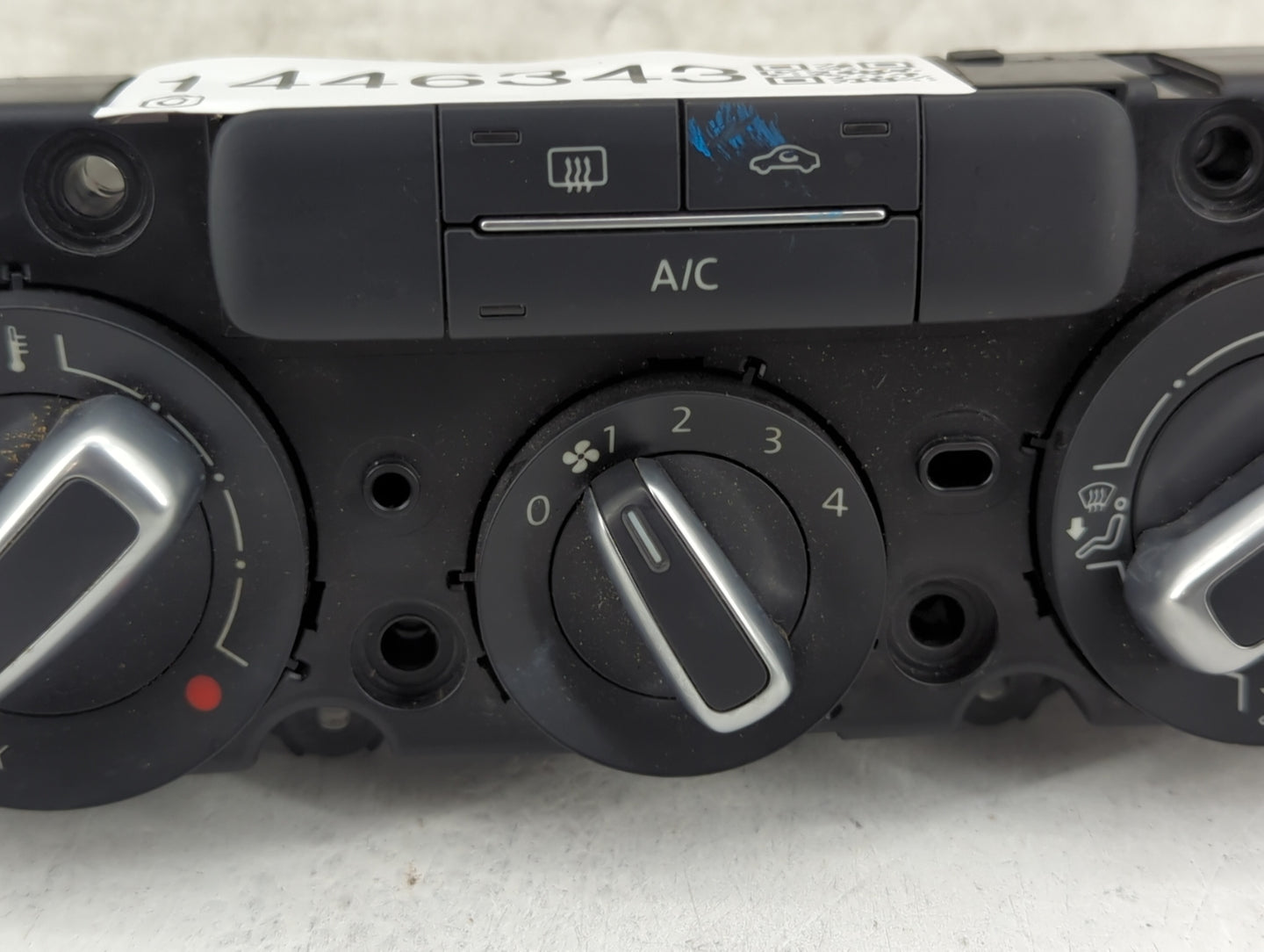 2011-2014 Volkswagen Jetta Climate Control Module Temperature AC/Heater Replacement P/N:5C0820047CT 90151-904/0009 Fits OEM 