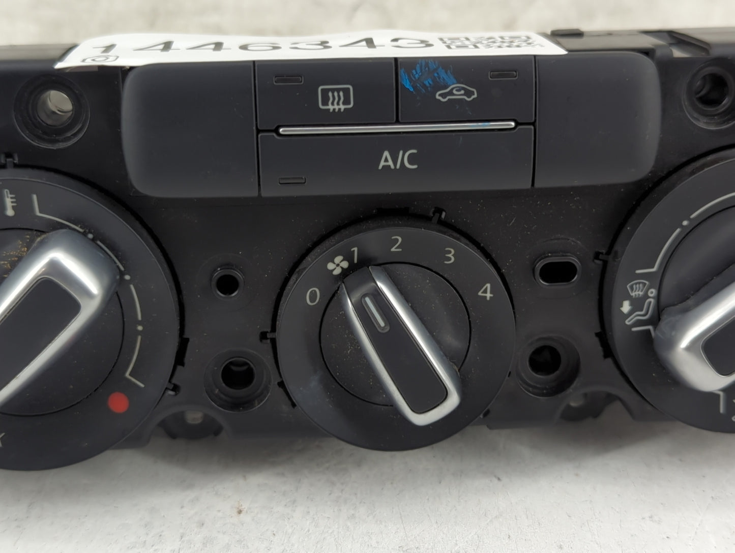 2011-2014 Volkswagen Jetta Climate Control Module Temperature AC/Heater Replacement P/N:5C0820047CT 90151-904/0009 Fits OEM 