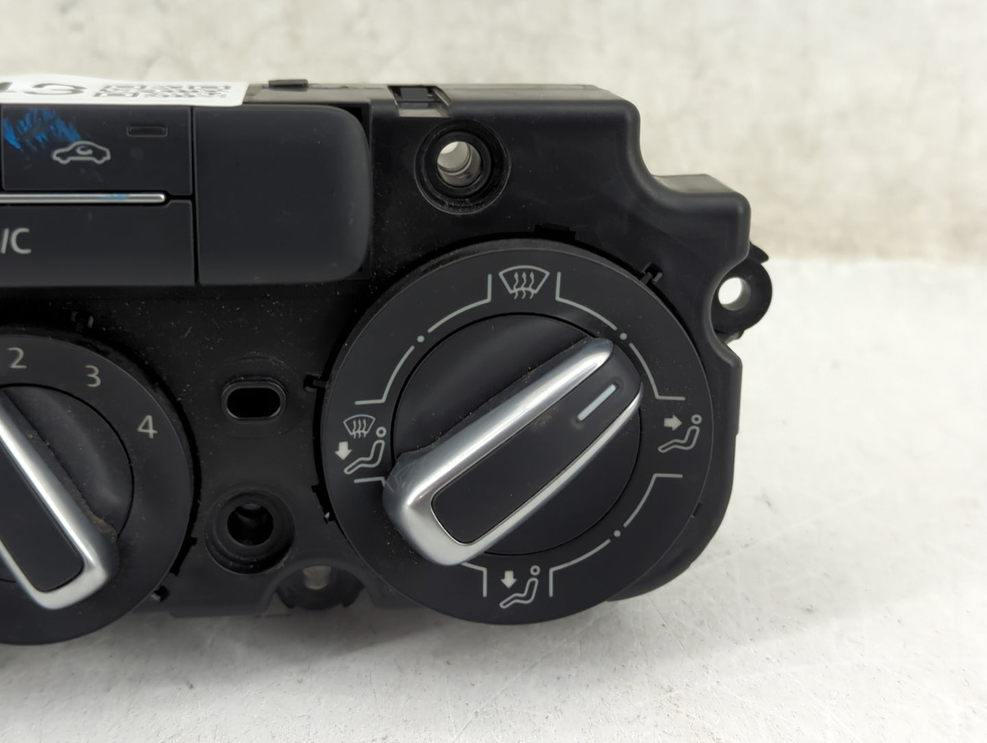 2011-2014 Volkswagen Jetta Climate Control Module Temperature AC/Heater Replacement P/N:5C0820047CT 90151-904/0009 Fits OEM 