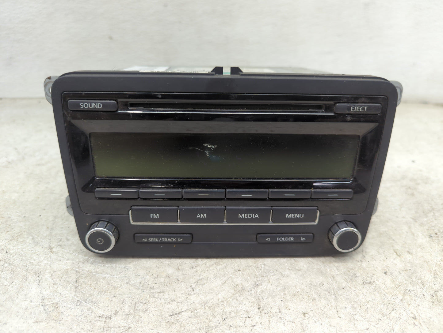 2011-2014 Volkswagen Jetta Radio AM FM Cd Player Receiver Replacement P/N:1K0035164D 28354080 Fits OEM Used Auto Parts - Oem