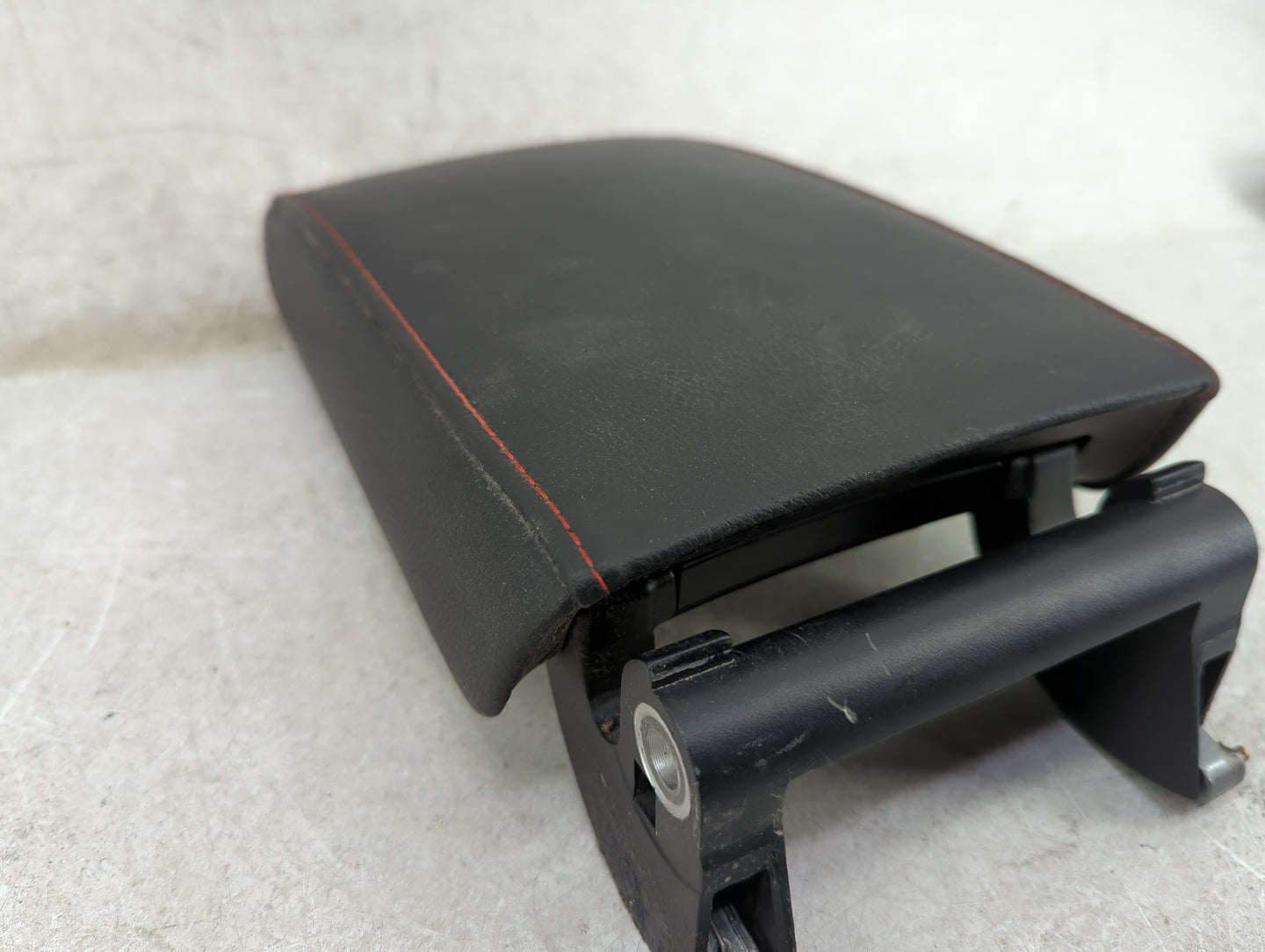 2014 Volkswagen Jetta Center Console Armrest Cover Lid Fits OEM Used Auto Parts - Oemusedautoparts1.com