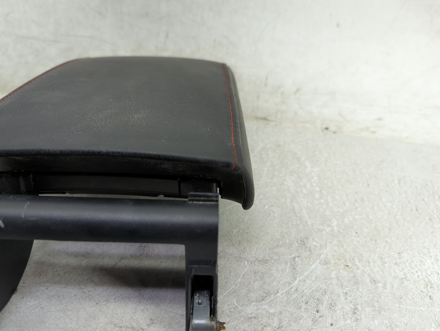 2014 Volkswagen Jetta Center Console Armrest Cover Lid Fits OEM Used Auto Parts - Oemusedautoparts1.com