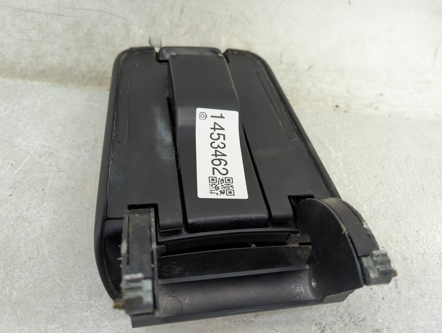 2014 Volkswagen Jetta Center Console Armrest Cover Lid Fits OEM Used Auto Parts - Oemusedautoparts1.com