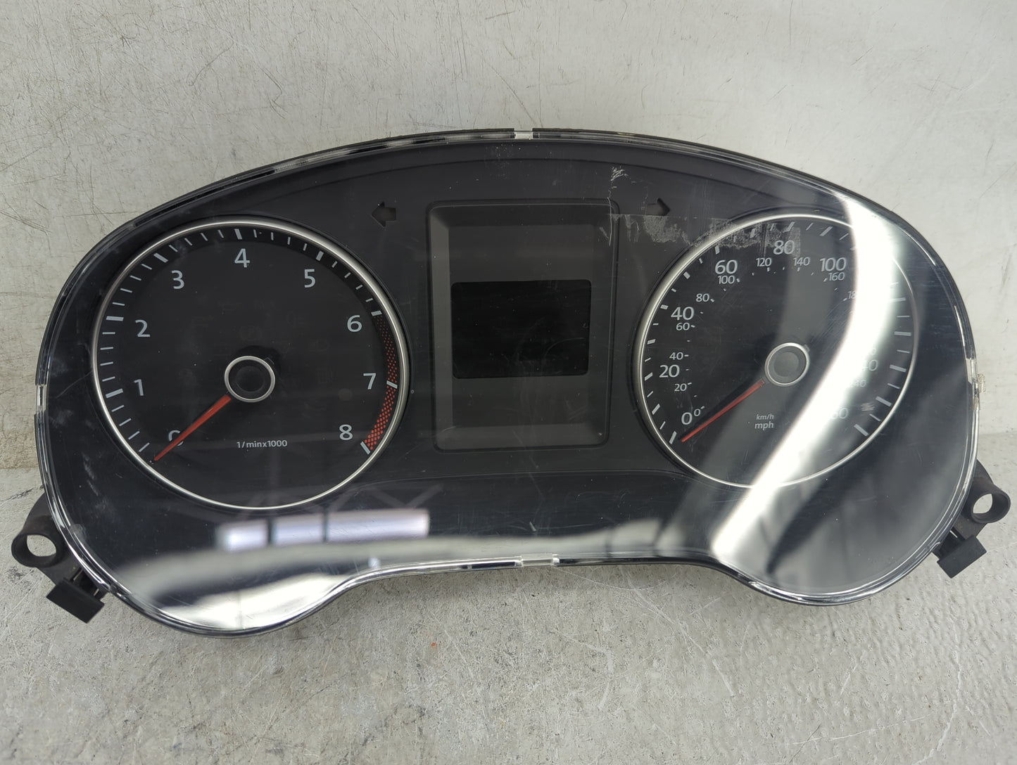 2014 Volkswagen Jetta Instrument Cluster Speedometer Gauges P/N:5C6920953B A2C84600500, A2C53219792 Miles: Fits OEM Used Aut