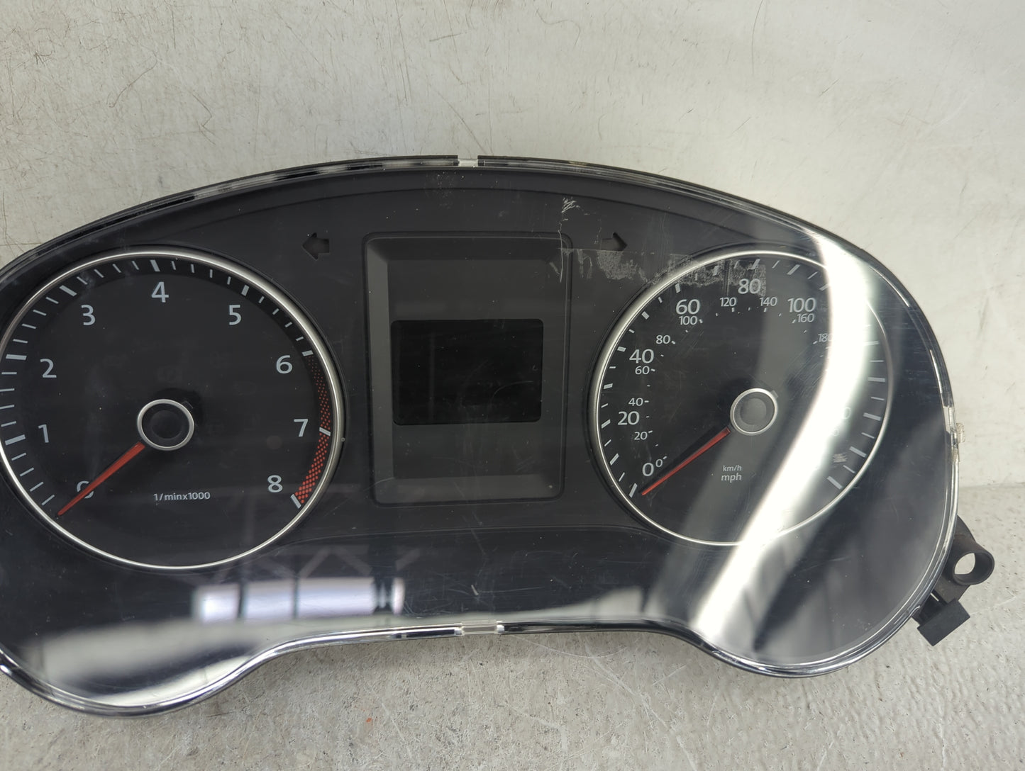 2014 Volkswagen Jetta Instrument Cluster Speedometer Gauges P/N:5C6920953B A2C84600500, A2C53219792 Miles: Fits OEM Used Aut