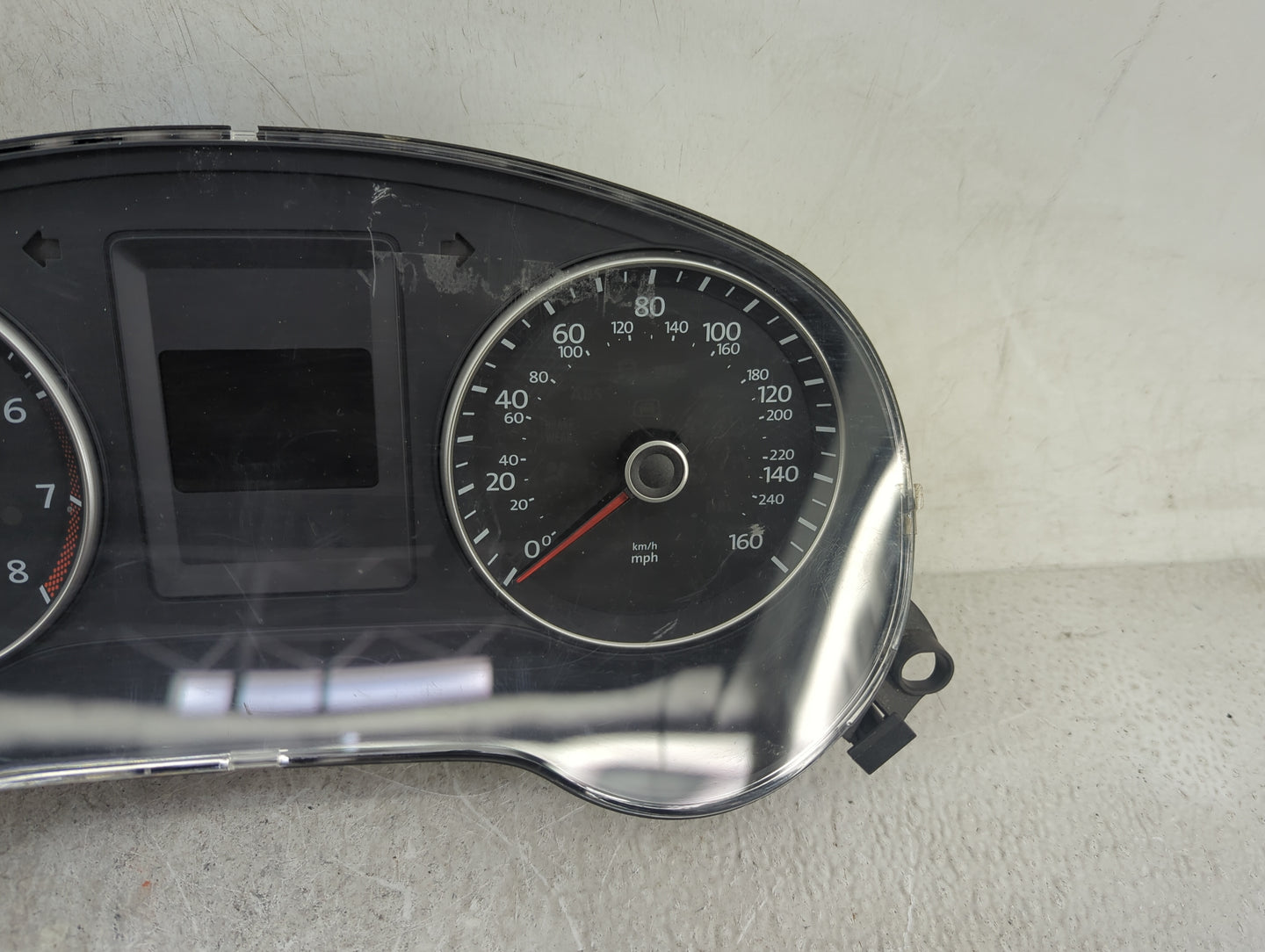 2014 Volkswagen Jetta Instrument Cluster Speedometer Gauges P/N:5C6920953B A2C84600500, A2C53219792 Miles: Fits OEM Used Aut