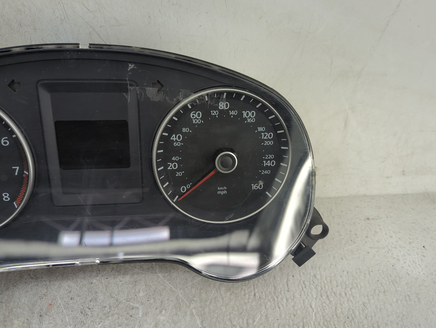2014 Volkswagen Jetta Instrument Cluster Speedometer Gauges P/N:5C6920953B A2C84600500, A2C53219792 Miles: Fits OEM Used Aut