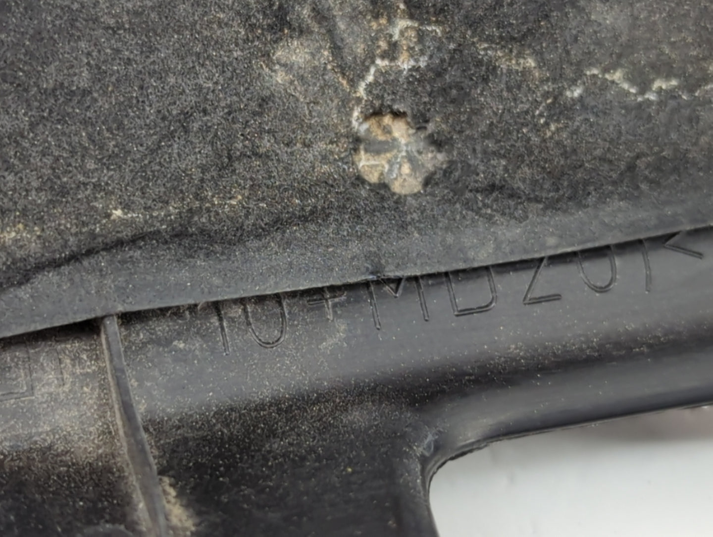 2014 Volkswagen Jetta Engine Cover 1457630 - Oemusedautoparts1.com