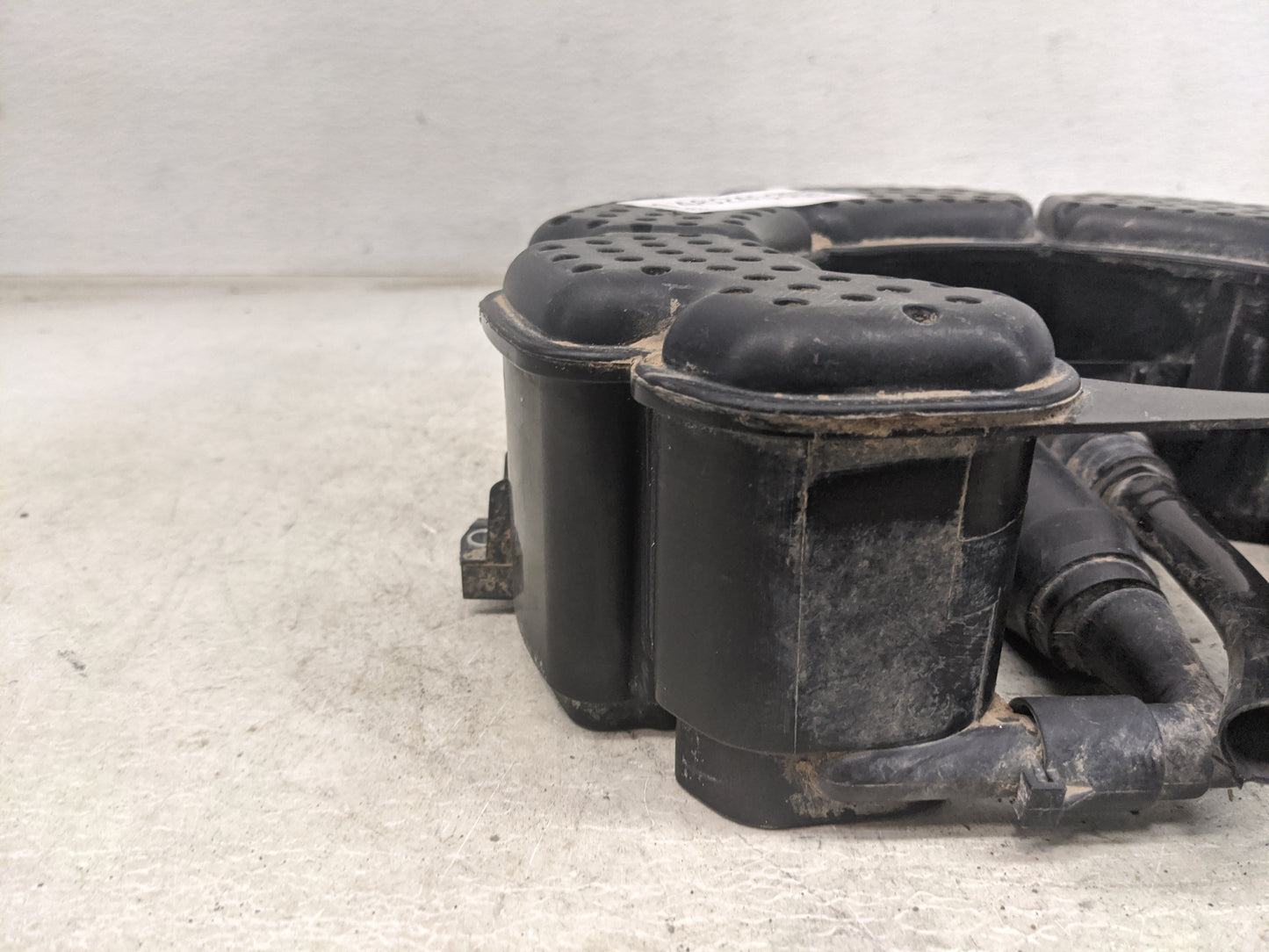 2014 Volkswagen Jetta Fuel Vapor Charcoal Canister 1462433 - Oemusedautoparts1.com