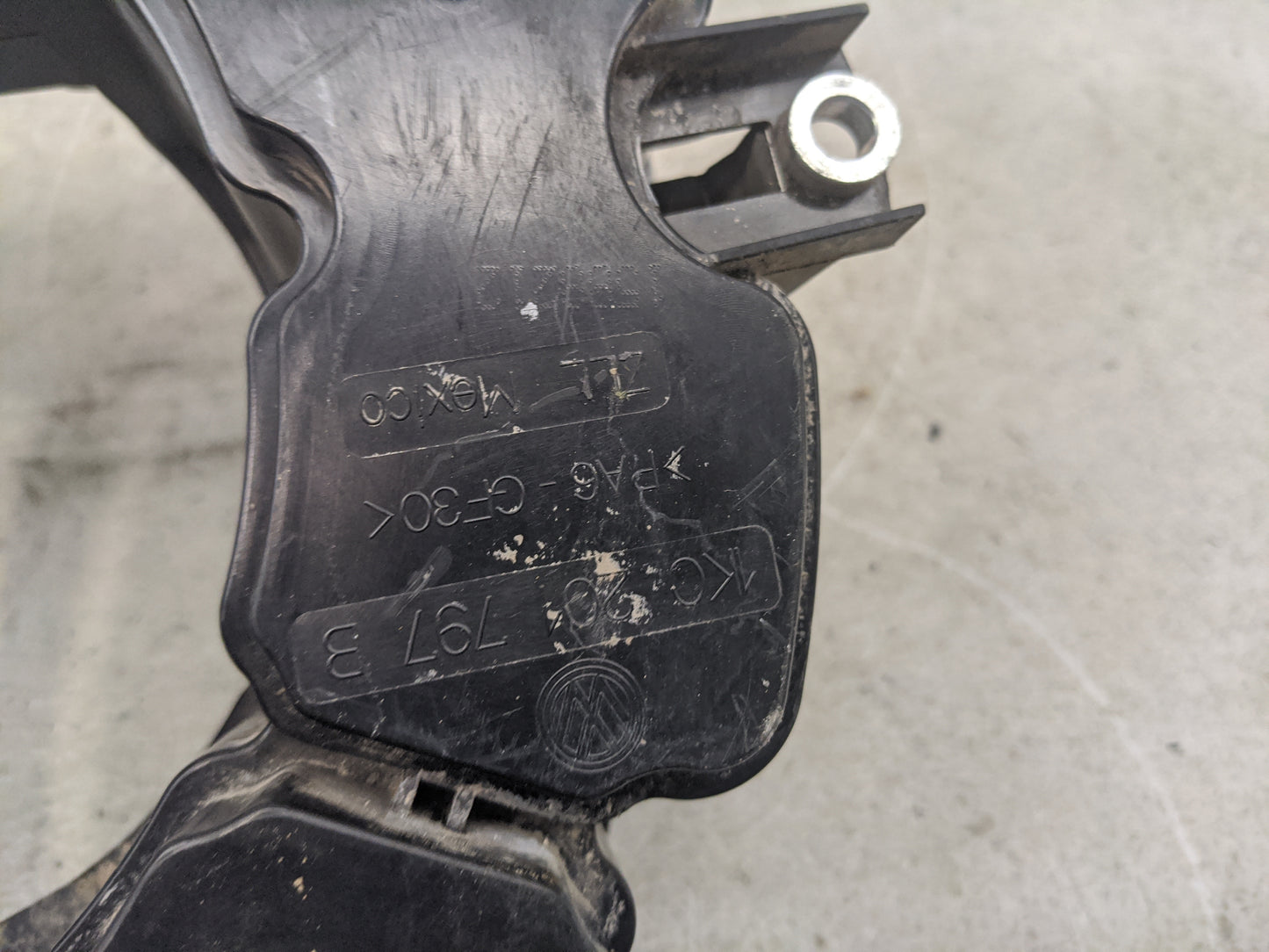 2014 Volkswagen Jetta Fuel Vapor Charcoal Canister 1462433 - Oemusedautoparts1.com