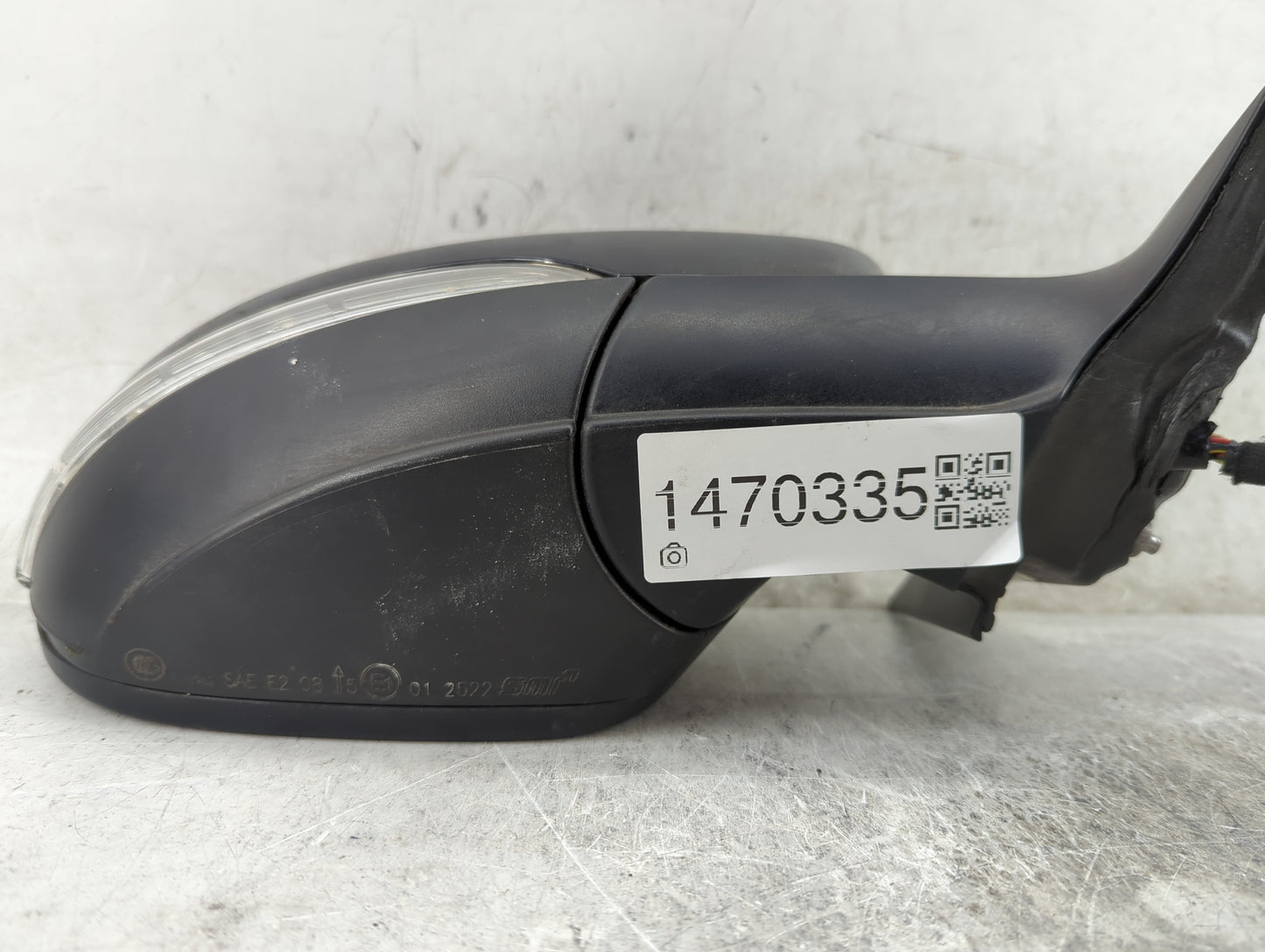 2014 Volkswagen Jetta Passenger Side View Mirror - Right Door Mirror OEM Used - Oemusedautoparts1.com