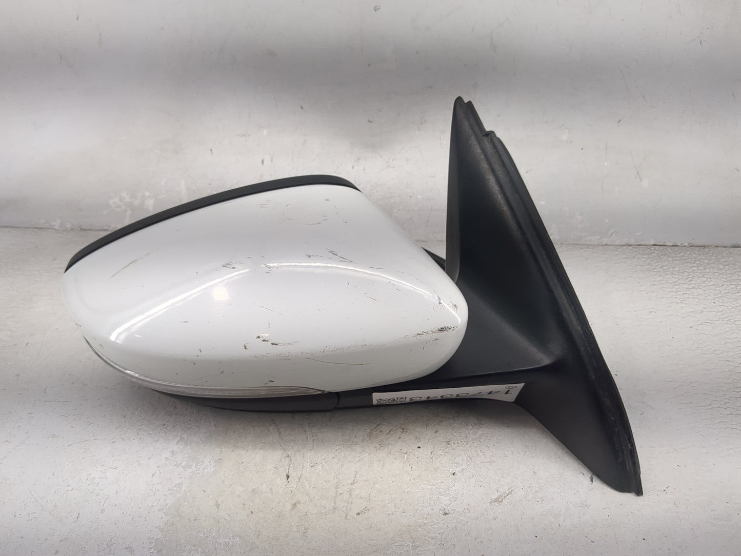 2011-2016 Volkswagen Jetta Passenger Side View Mirror - Right Door Mirror OEM Used - Oemusedautoparts1.com