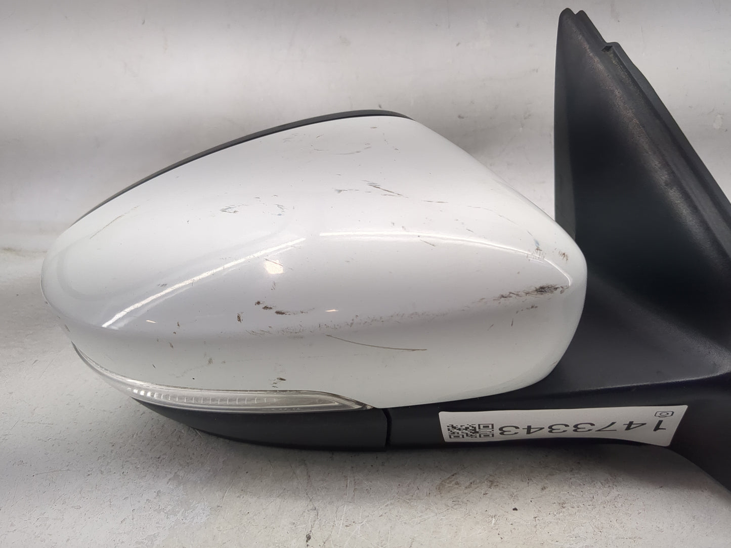 2011-2016 Volkswagen Jetta Passenger Side View Mirror - Right Door Mirror OEM Used - Oemusedautoparts1.com