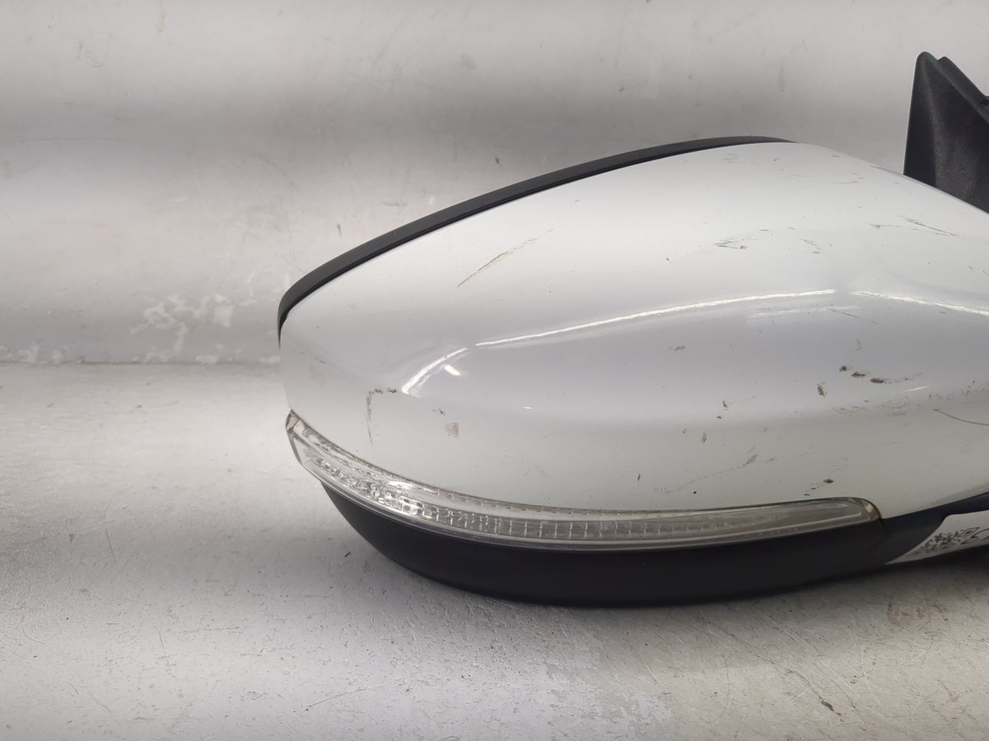 2011-2016 Volkswagen Jetta Passenger Side View Mirror - Right Door Mirror OEM Used - Oemusedautoparts1.com