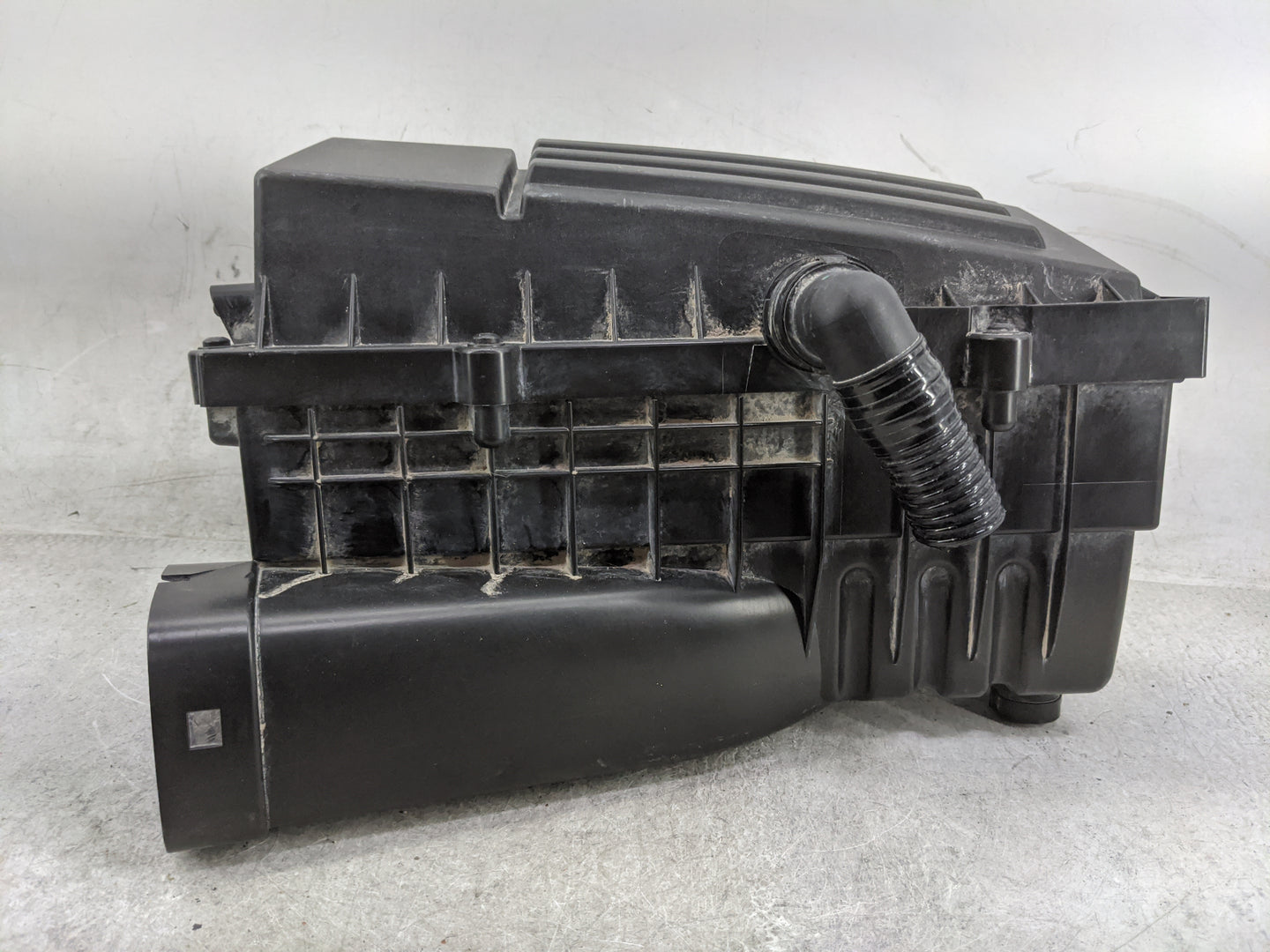 2013-2018 Volkswagen Jetta Air Cleaner Intake-duct Hose Tube 1476853 - Oemusedautoparts1.com