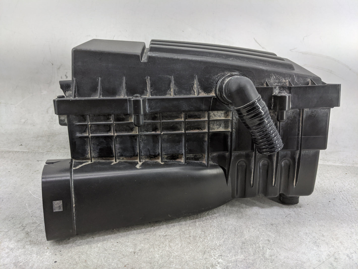 2013-2018 Volkswagen Jetta Air Cleaner Intake-duct Hose Tube 1476853 - Oemusedautoparts1.com
