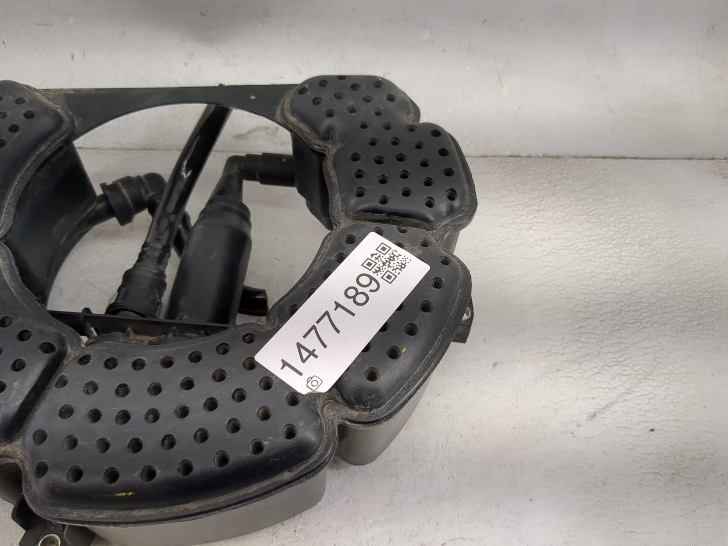 2014 Volkswagen Jetta Fuel Vapor Charcoal Canister 1477189 - Oemusedautoparts1.com