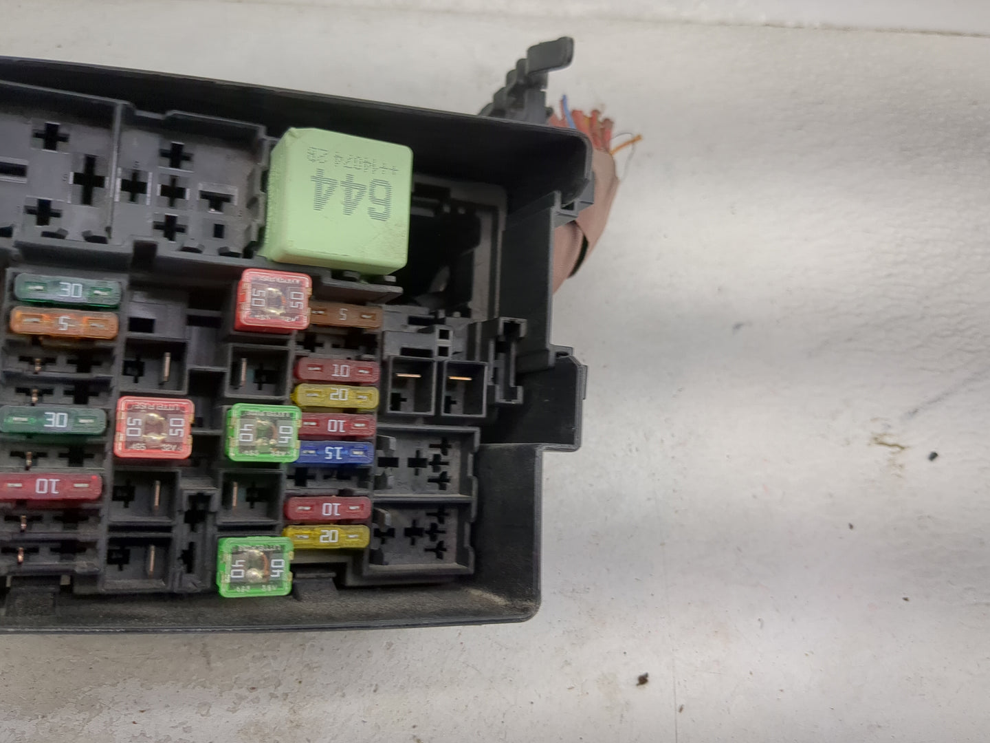 2010-2014 Volkswagen Jetta Fusebox Fuse Box Panel Relay Module P/N:5C0937132A Fits OEM Used Auto Parts - Oemusedautoparts1.c
