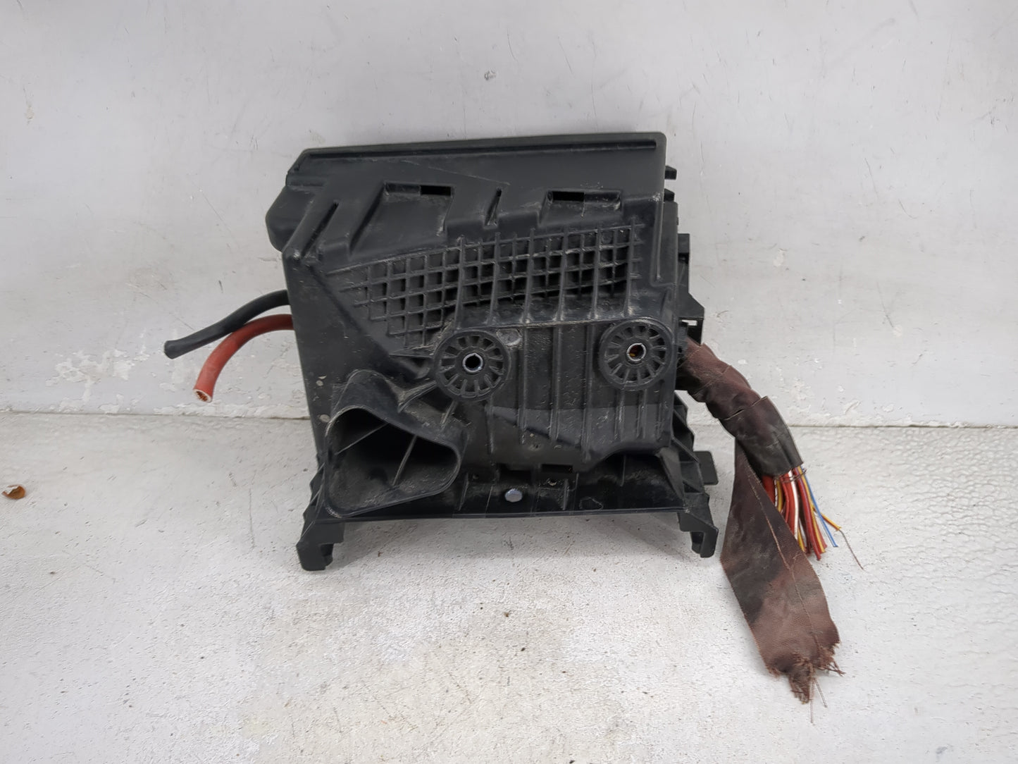 2010-2014 Volkswagen Jetta Fusebox Fuse Box Panel Relay Module P/N:5C0937132A Fits OEM Used Auto Parts - Oemusedautoparts1.c