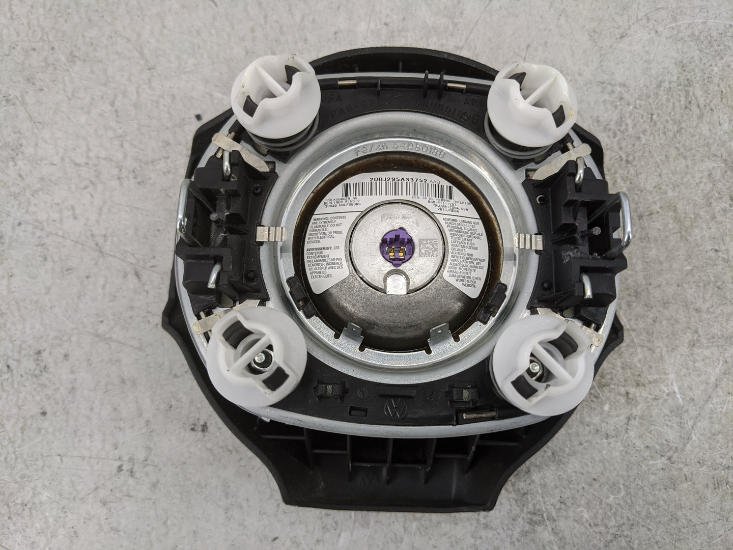 2014-2014 Volkswagen Jetta Air Bag Driver Left Steering Wheel Mounted 1477477 - Oemusedautoparts1.com