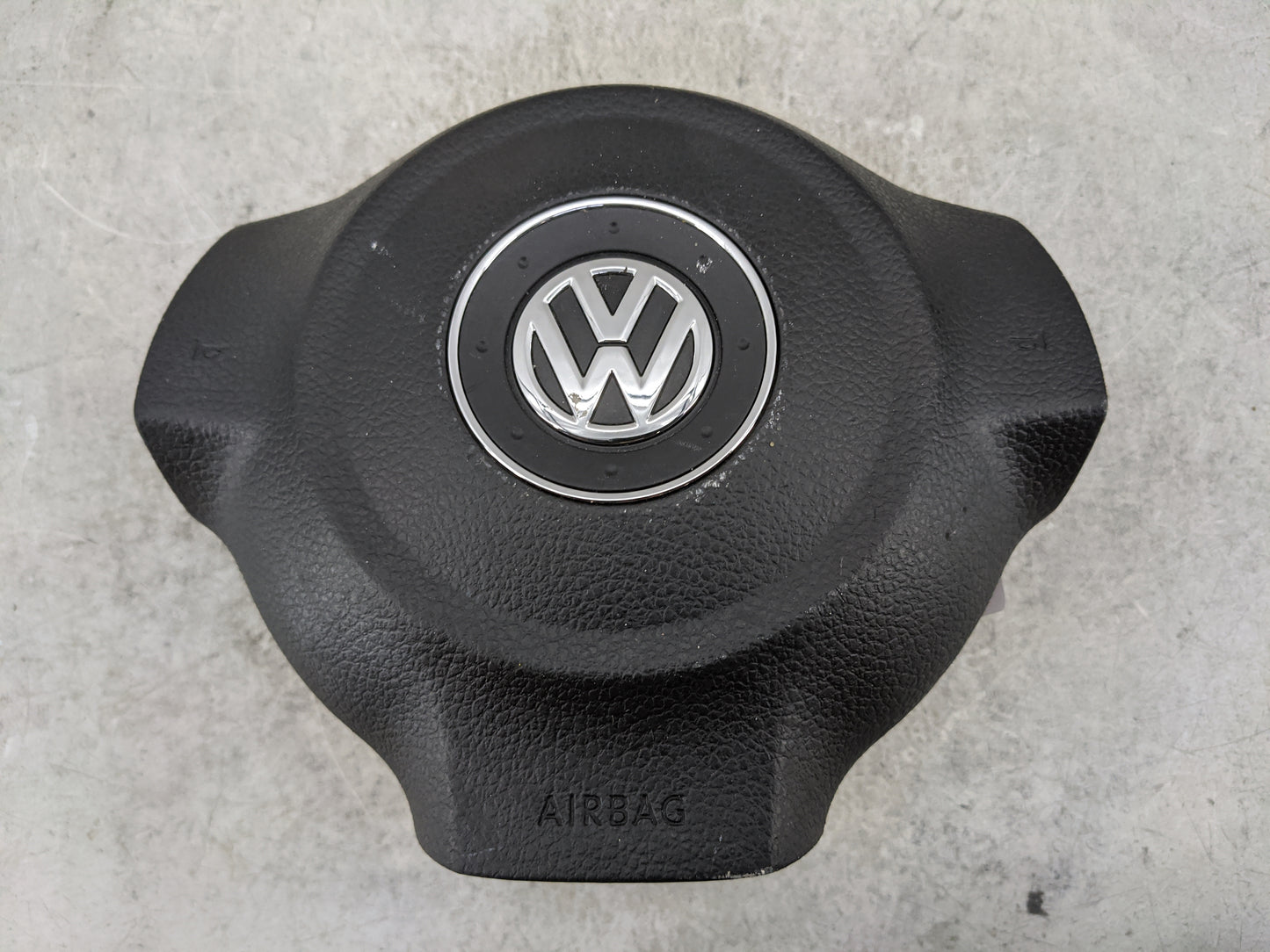 2014-2014 Volkswagen Jetta Air Bag Driver Left Steering Wheel Mounted 1477478 - Oemusedautoparts1.com