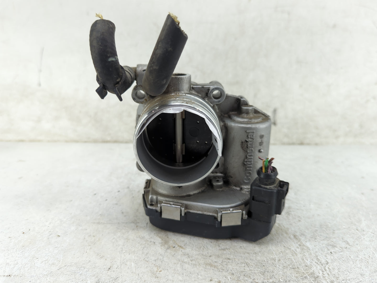 2011-2016 Volkswagen Jetta Throttle Body P/N:06G133062M A2C85018300 Fits Fits 2011 2012 2013 2014 2015 2016 OEM Used Auto Pa