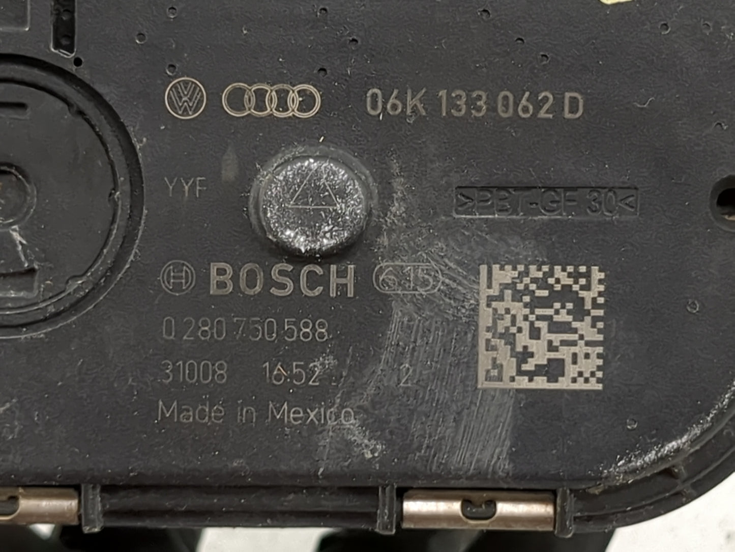 2014-2017 Volkswagen Jetta Throttle Body P/N:06K133062D 0280750588 Fits Fits 2014 2015 2016 2017 OEM Used Auto Parts - Oemus