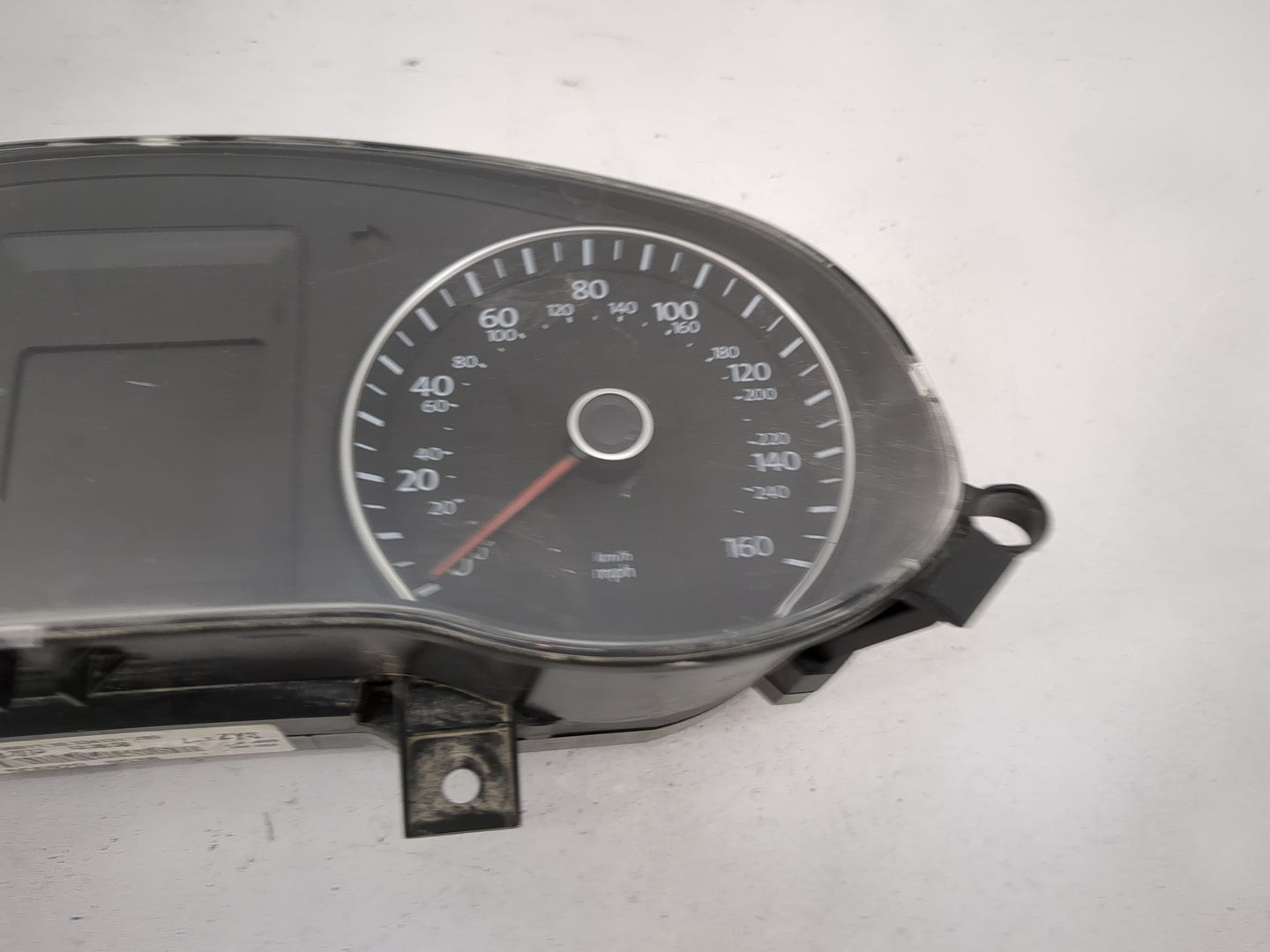 2014 Volkswagen Jetta Instrument Cluster Speedometer Gauges P/N:5C6920953B A2C53211975, A2C46450500 Miles: Fits OEM Used Aut