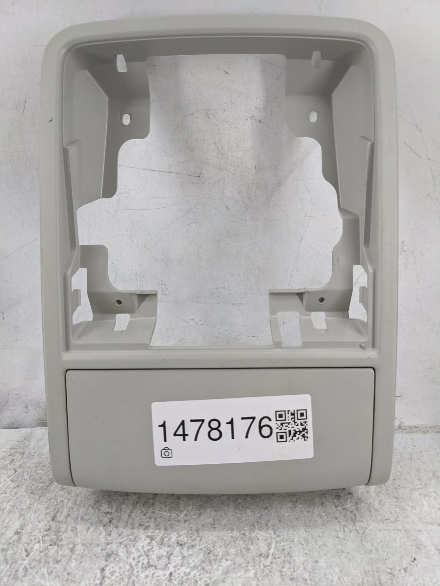 2014 Volkswagen Jetta Overhead Roof Console Gray - Oemusedautoparts1.com