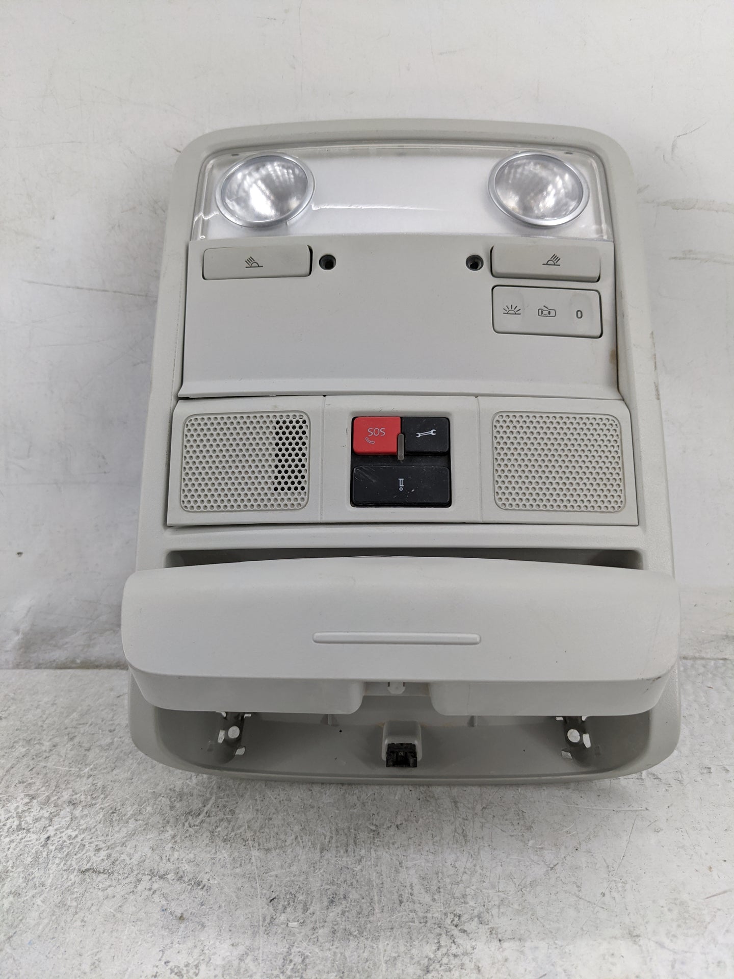 2014 Volkswagen Jetta Overhead Roof Console Gray 1478375 - Oemusedautoparts1.com