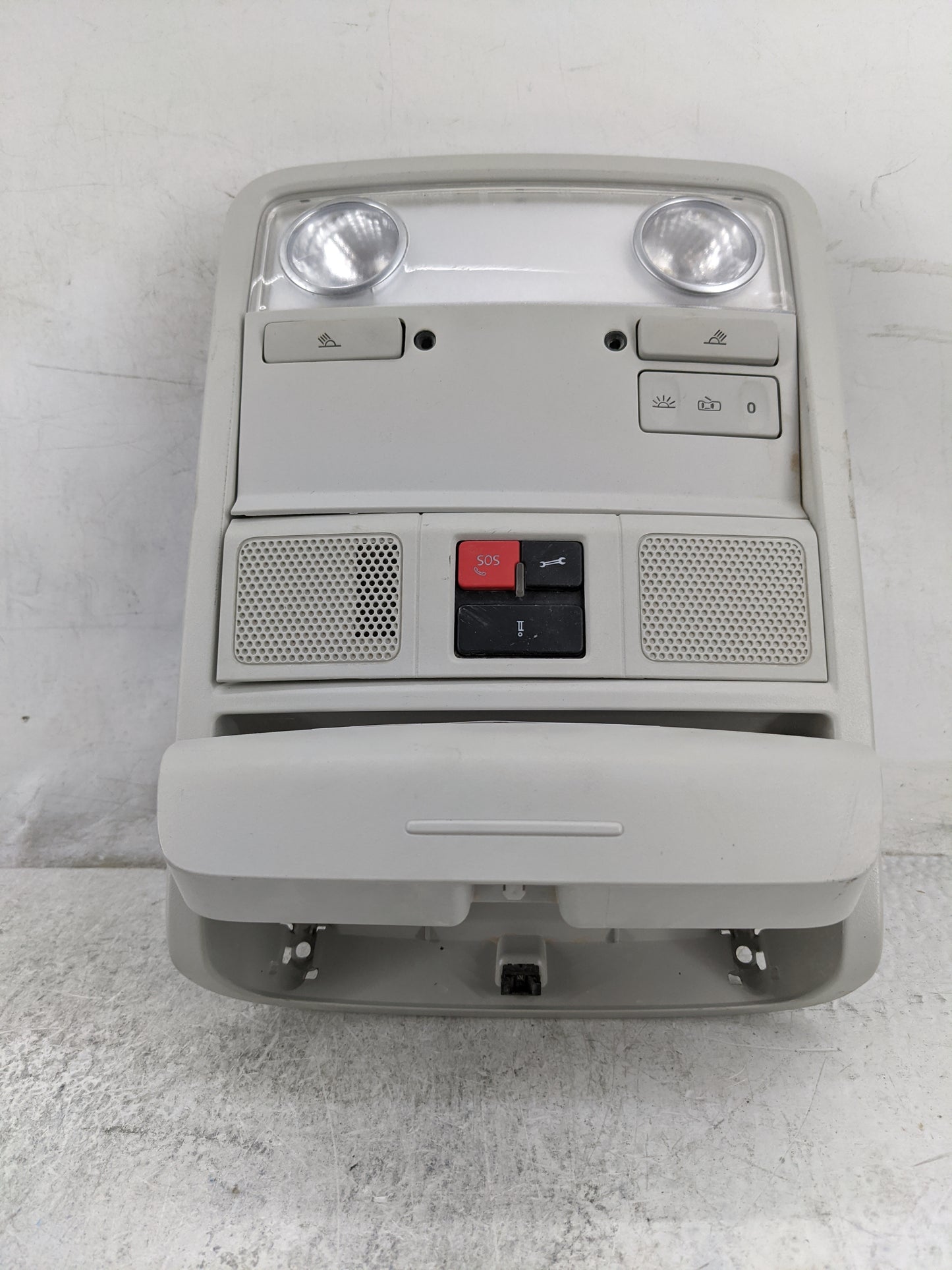 2014 Volkswagen Jetta Overhead Roof Console Gray 1478375 - Oemusedautoparts1.com