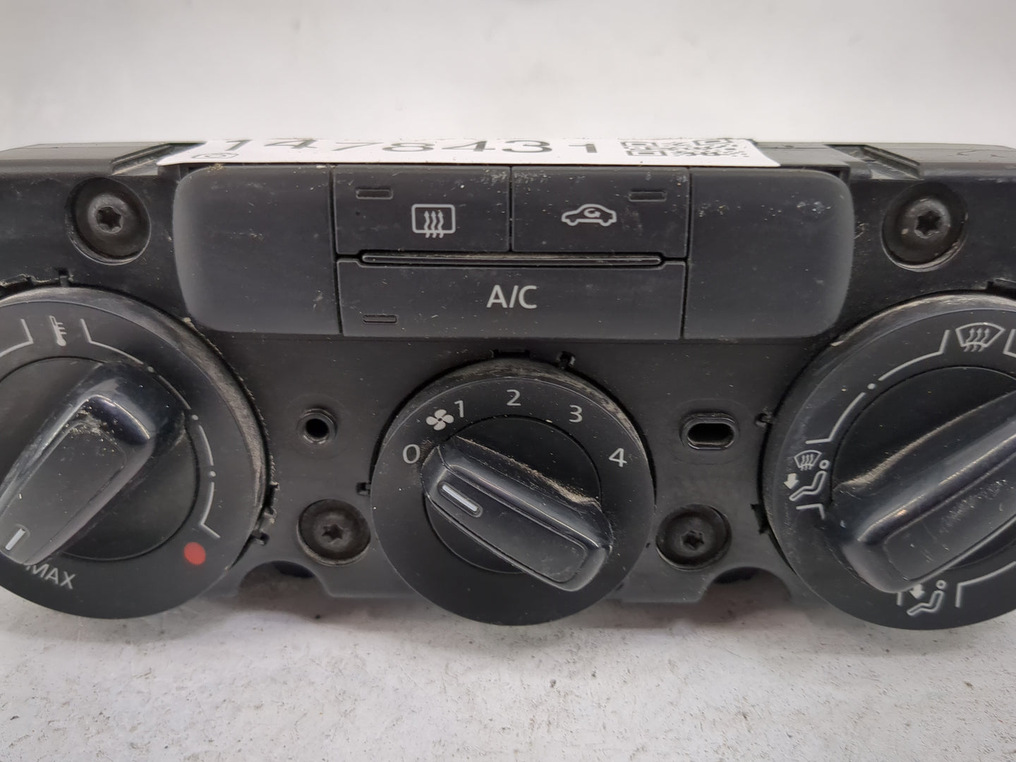 2011-2014 Volkswagen Jetta Climate Control Module Temperature AC/Heater Replacement P/N:5C1819045 90151-736/0000 Fits OEM Us