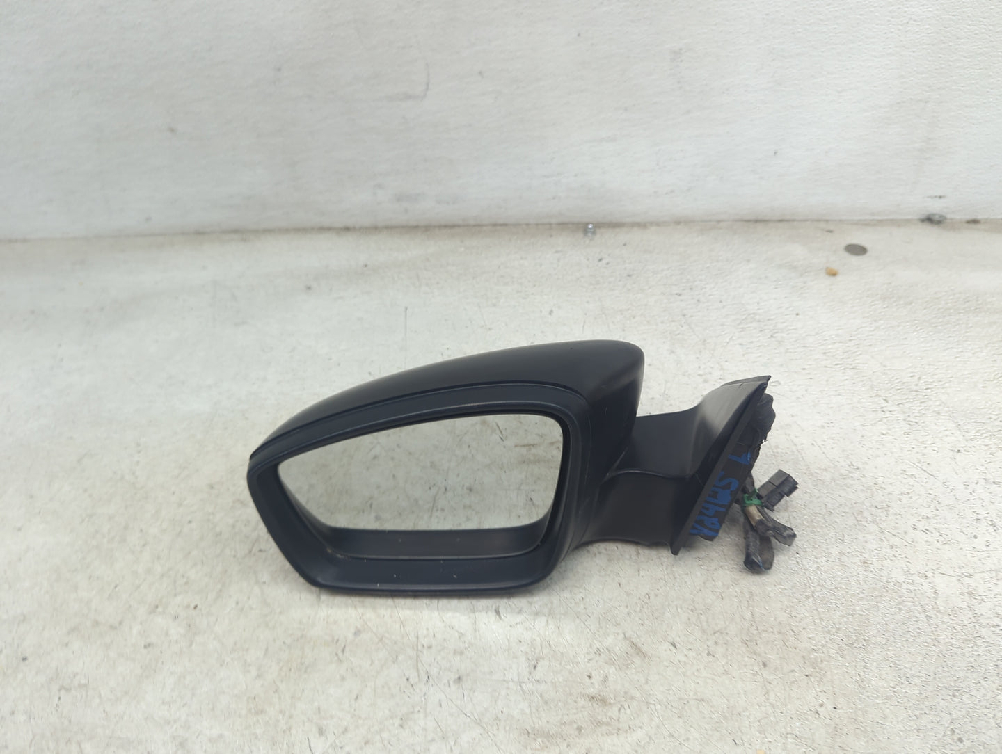 2011-2016 Volkswagen Jetta Driver Side View Mirror - Left Door Mirror OEM Used - Oemusedautoparts1.com