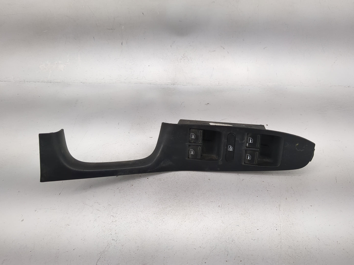 2014 Volkswagen Jetta Master Power Window Switch Replacement Driver Side Left P/N:V24063FDHL725 Fits OEM Used Auto Parts - O