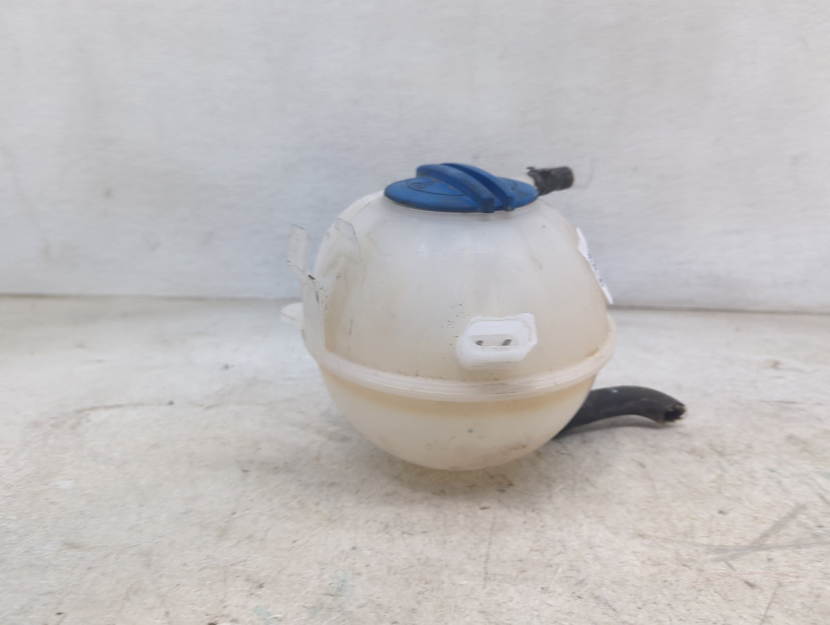 2005 Volkswagen Jetta Radiator Coolant Overflow Expansion Tank Bottle 1478825 - Oemusedautoparts1.com