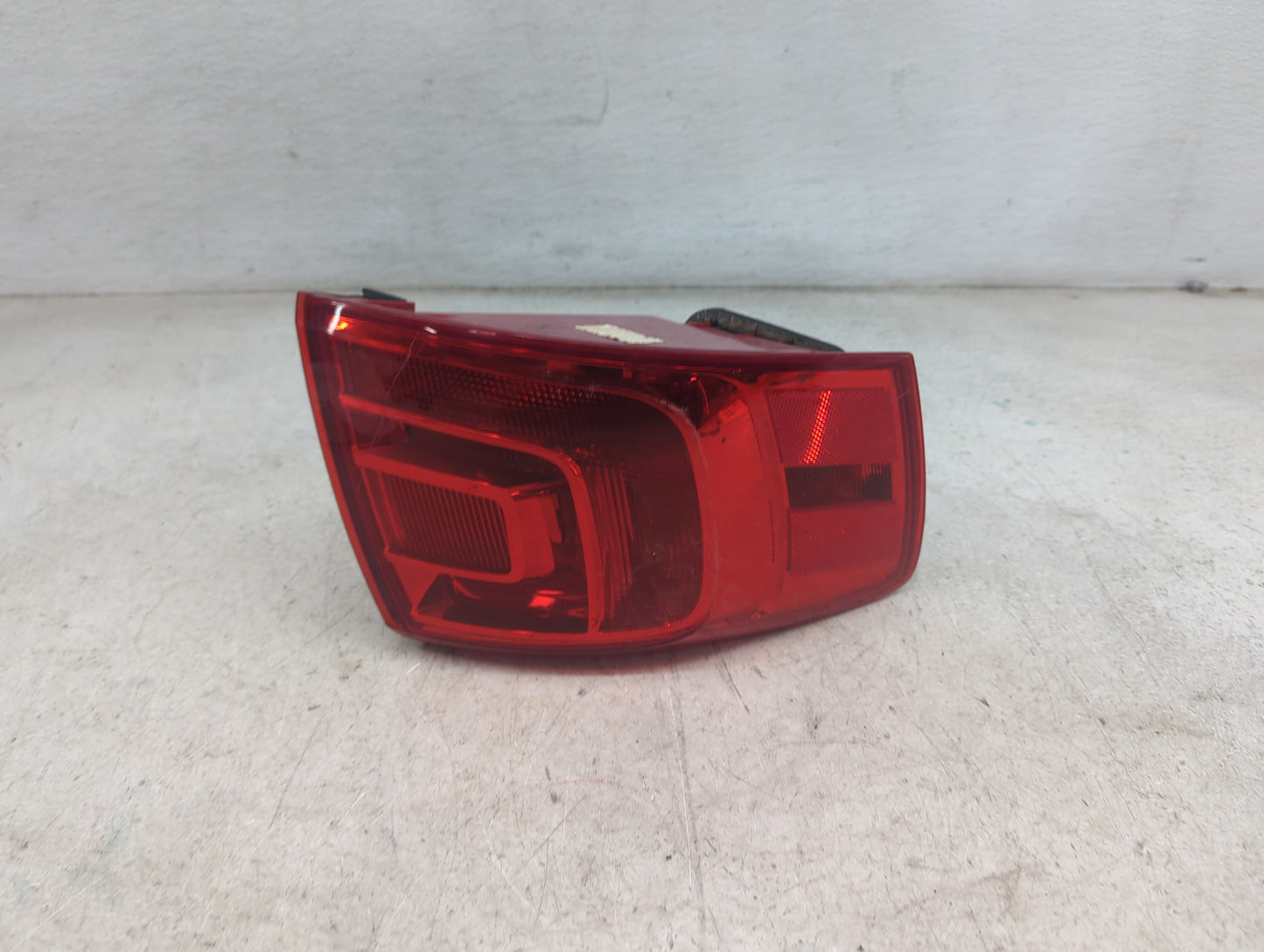 2011-2014 Volkswagen Jetta Tail Light Assembly Driver Left OEM Fits Fits 2011 2012 2013 2014 OEM Used Auto Parts - Oemusedau