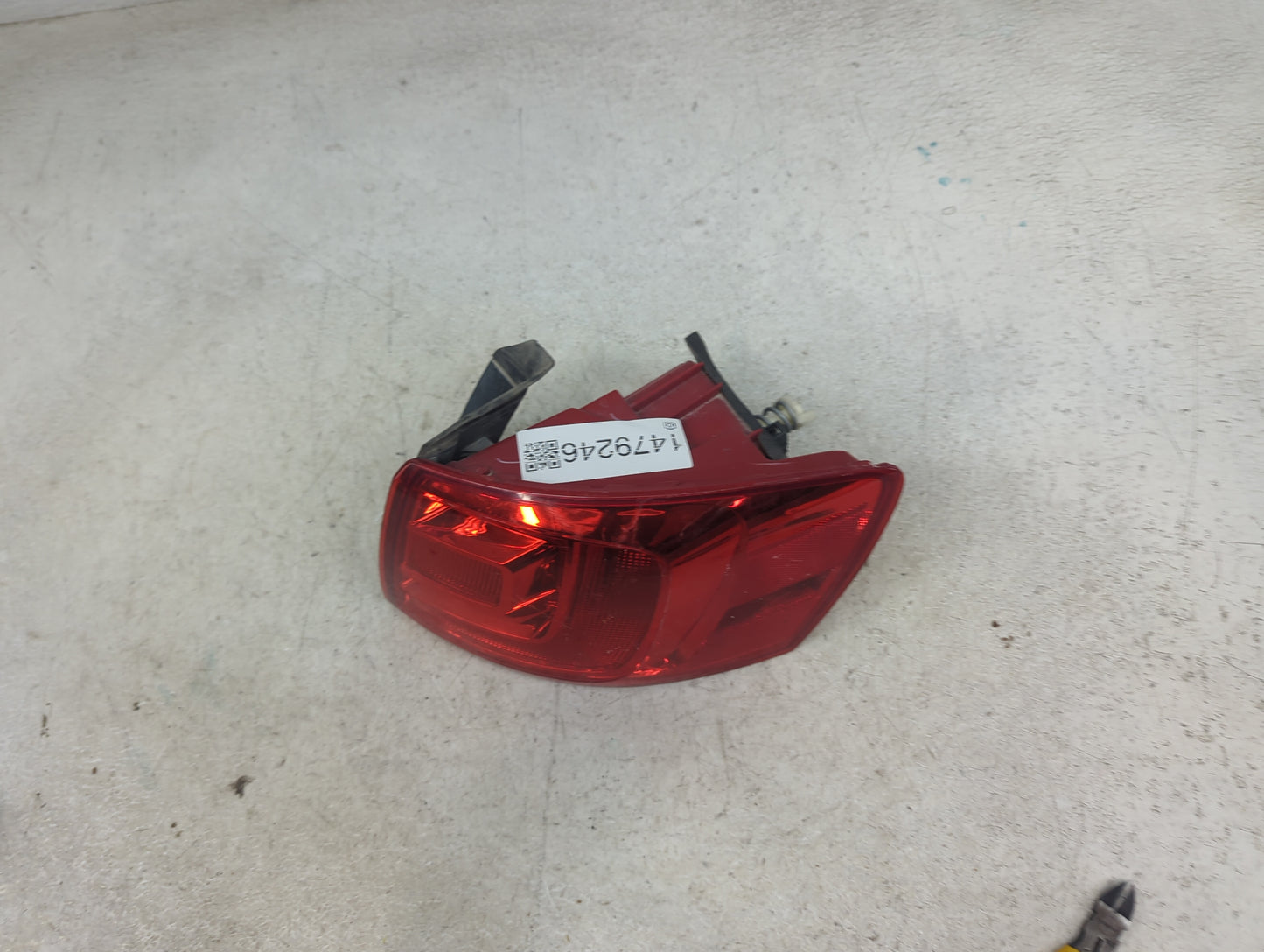 2011-2014 Volkswagen Jetta Tail Light Assembly Passenger Right OEM Fits Fits 2011 2012 2013 2014 OEM Used Auto Parts - Oemus