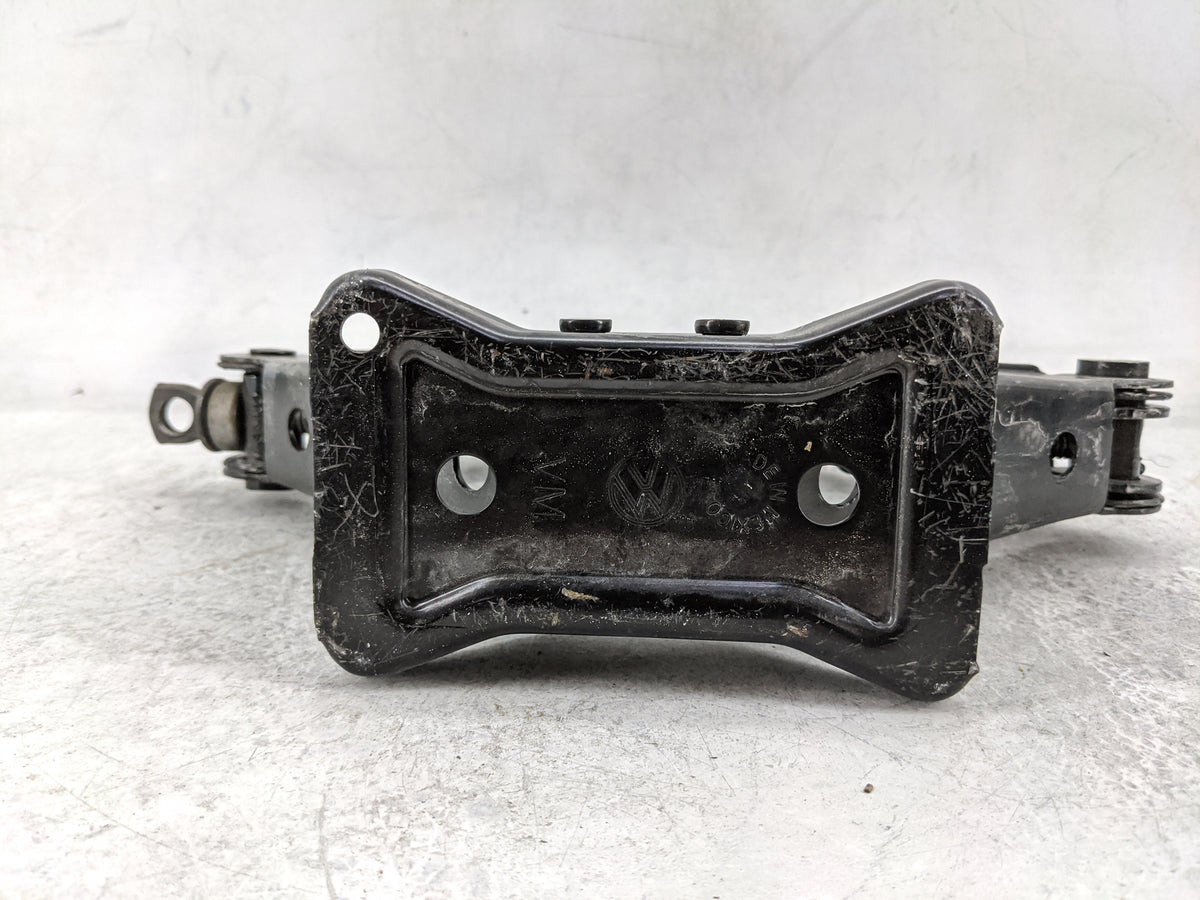 2014 Volkswagen Jetta Spare Scissor Car Jack 1480190 - Oemusedautoparts1.com