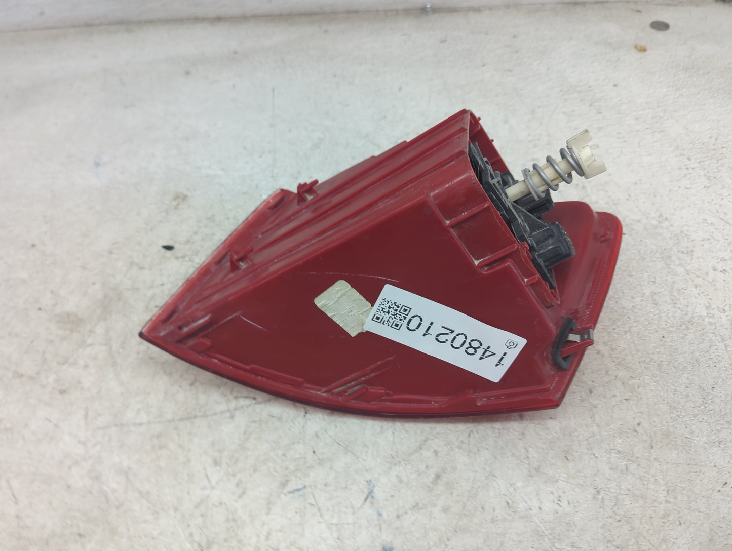 2011-2014 Volkswagen Jetta Tail Light Assembly Driver Left OEM Fits Fits 2011 2012 2013 2014 OEM Used Auto Parts - Oemusedau