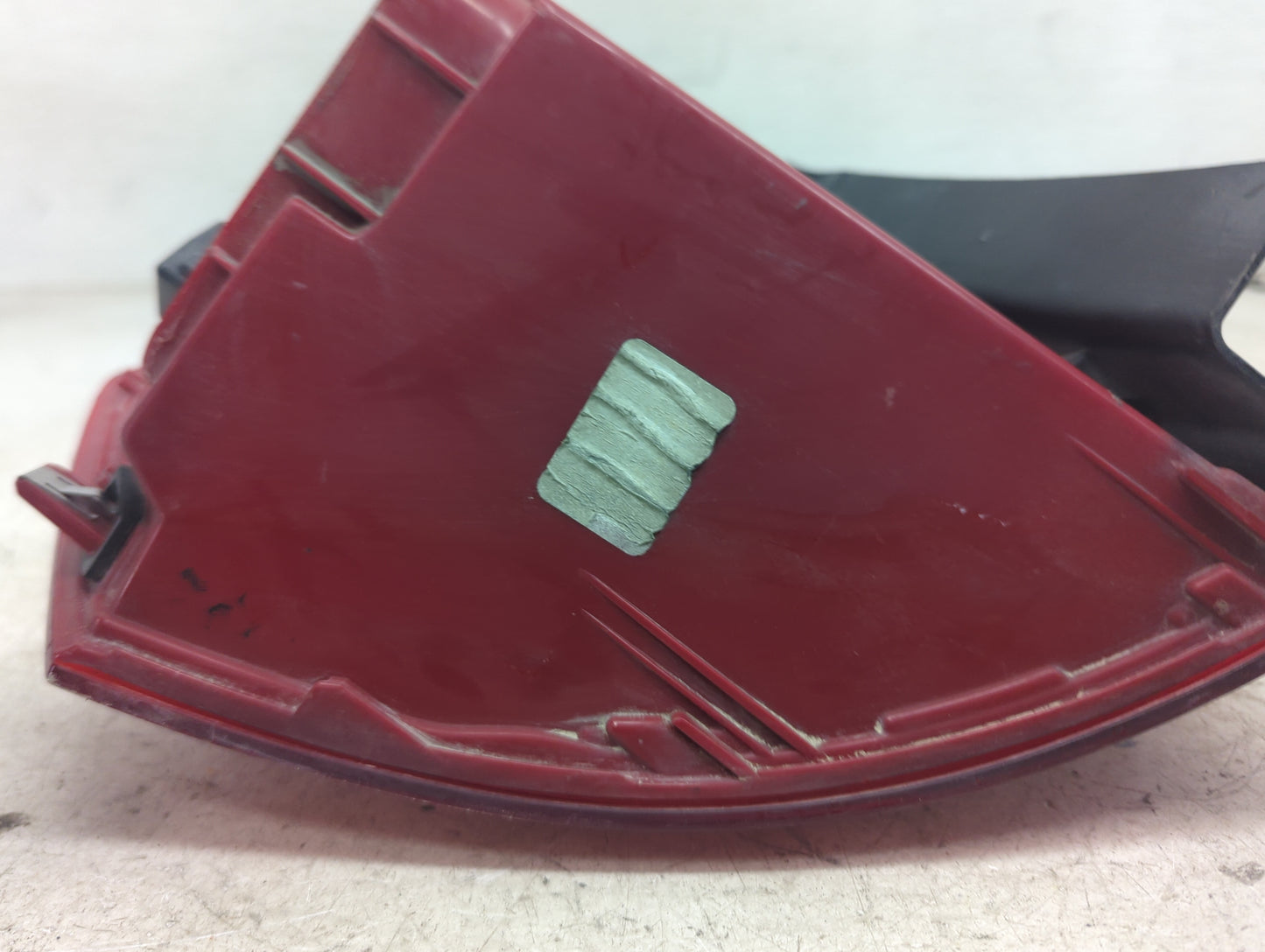 2011-2014 Volkswagen Jetta Tail Light Assembly Driver Left OEM Fits Fits 2011 2012 2013 2014 OEM Used Auto Parts - Oemusedau