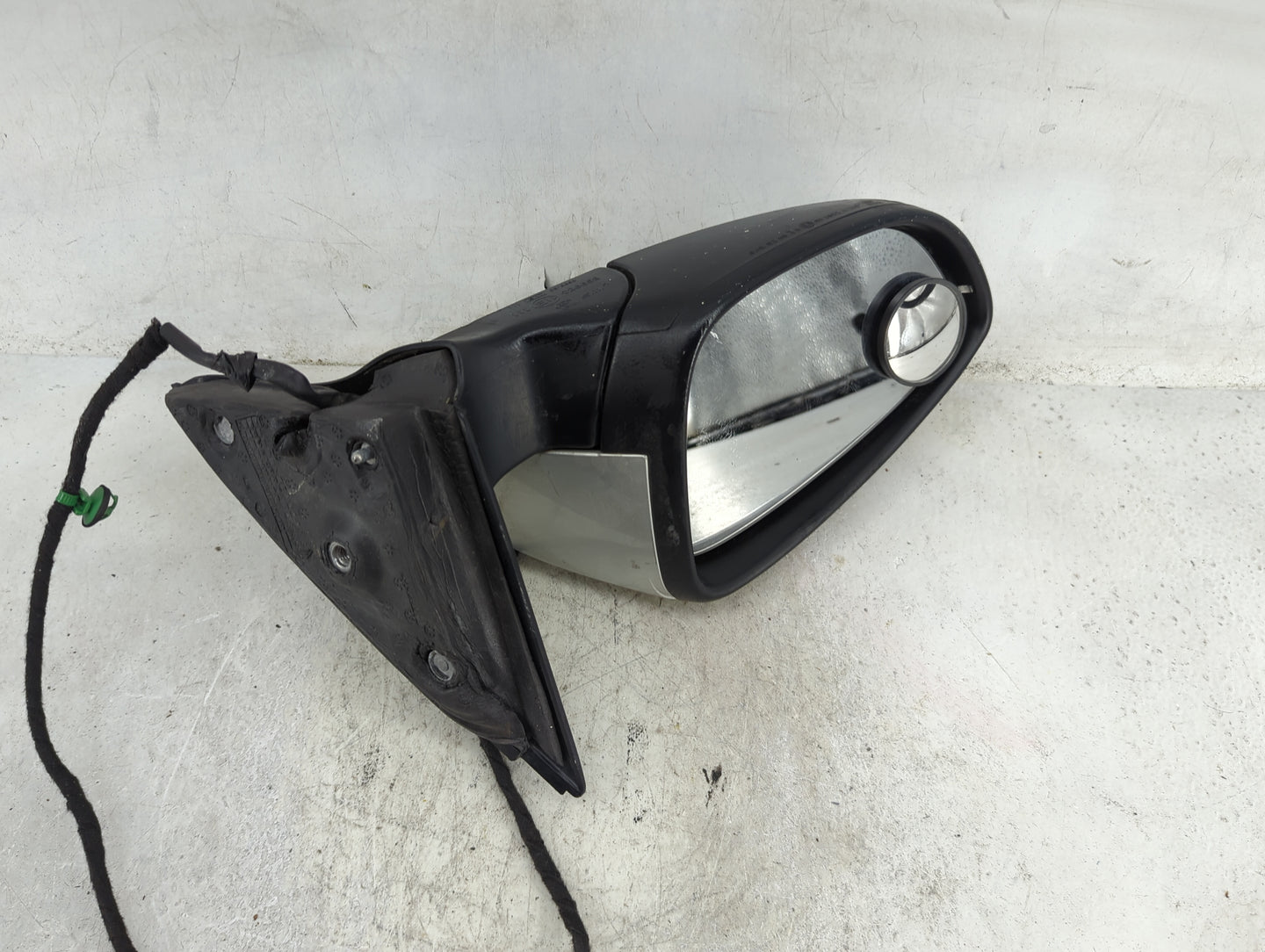 2011-2016 Volkswagen Jetta Driver Side View Mirror - Left Door Mirror OEM Used - Oemusedautoparts1.com