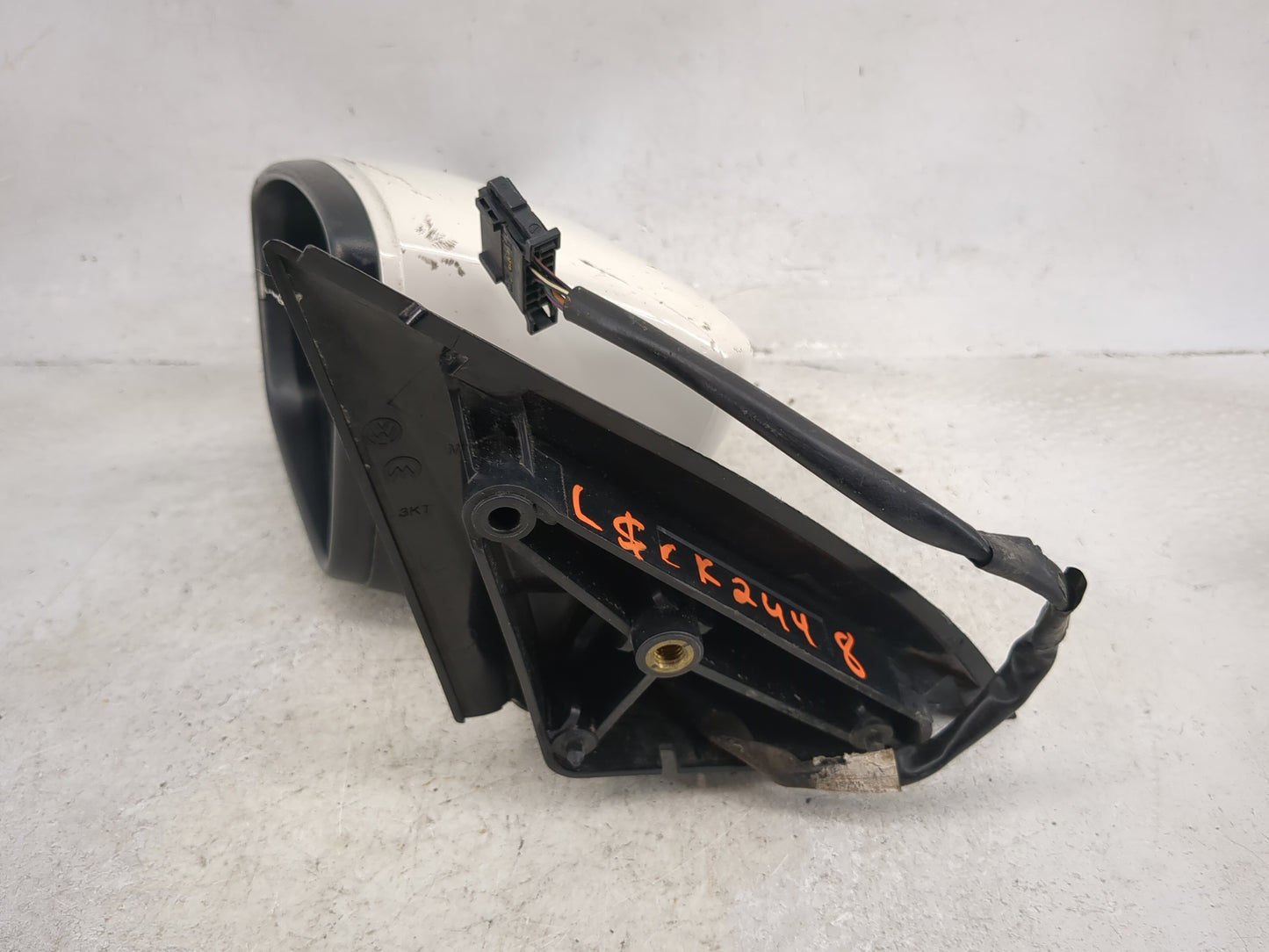 2011-2016 Volkswagen Jetta Driver Side View Mirror - Left Door Mirror OEM Used - Oemusedautoparts1.com