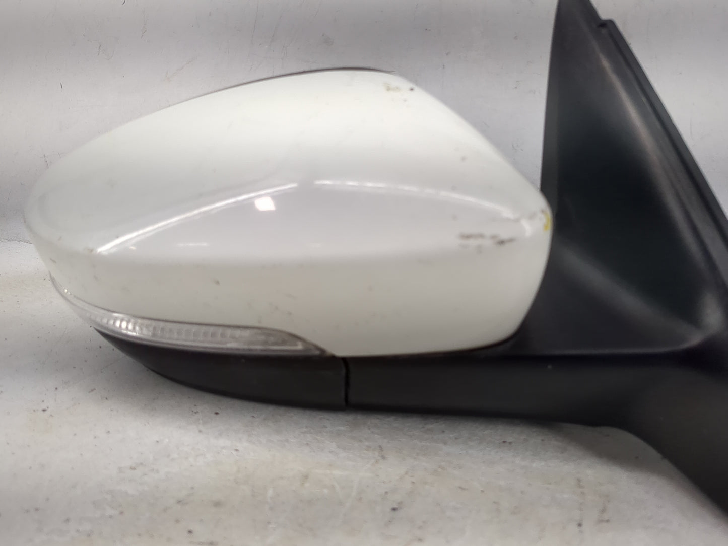 2011-2016 Volkswagen Jetta Passenger Side View Mirror - Right Door Mirror OEM Used - Oemusedautoparts1.com