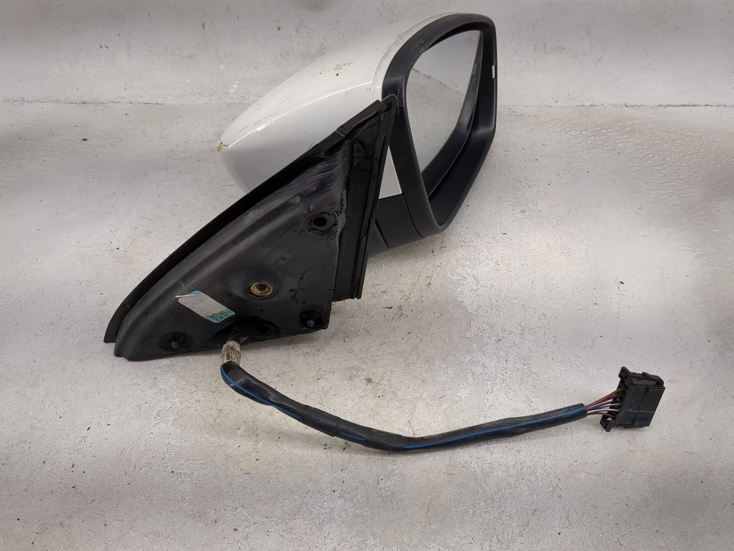 2011-2016 Volkswagen Jetta Passenger Side View Mirror - Right Door Mirror OEM Used - Oemusedautoparts1.com